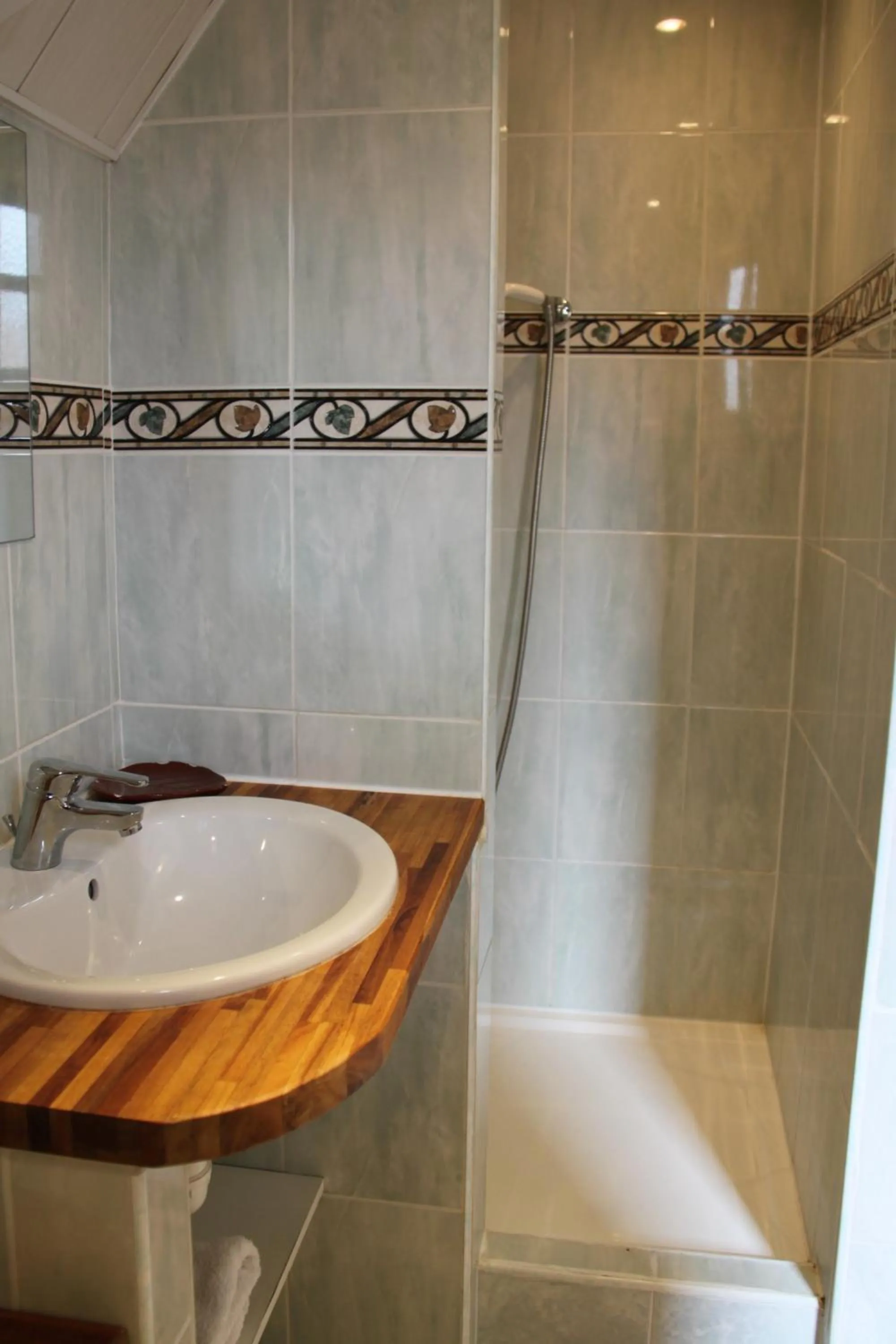 Shower in Le clos de Tournes