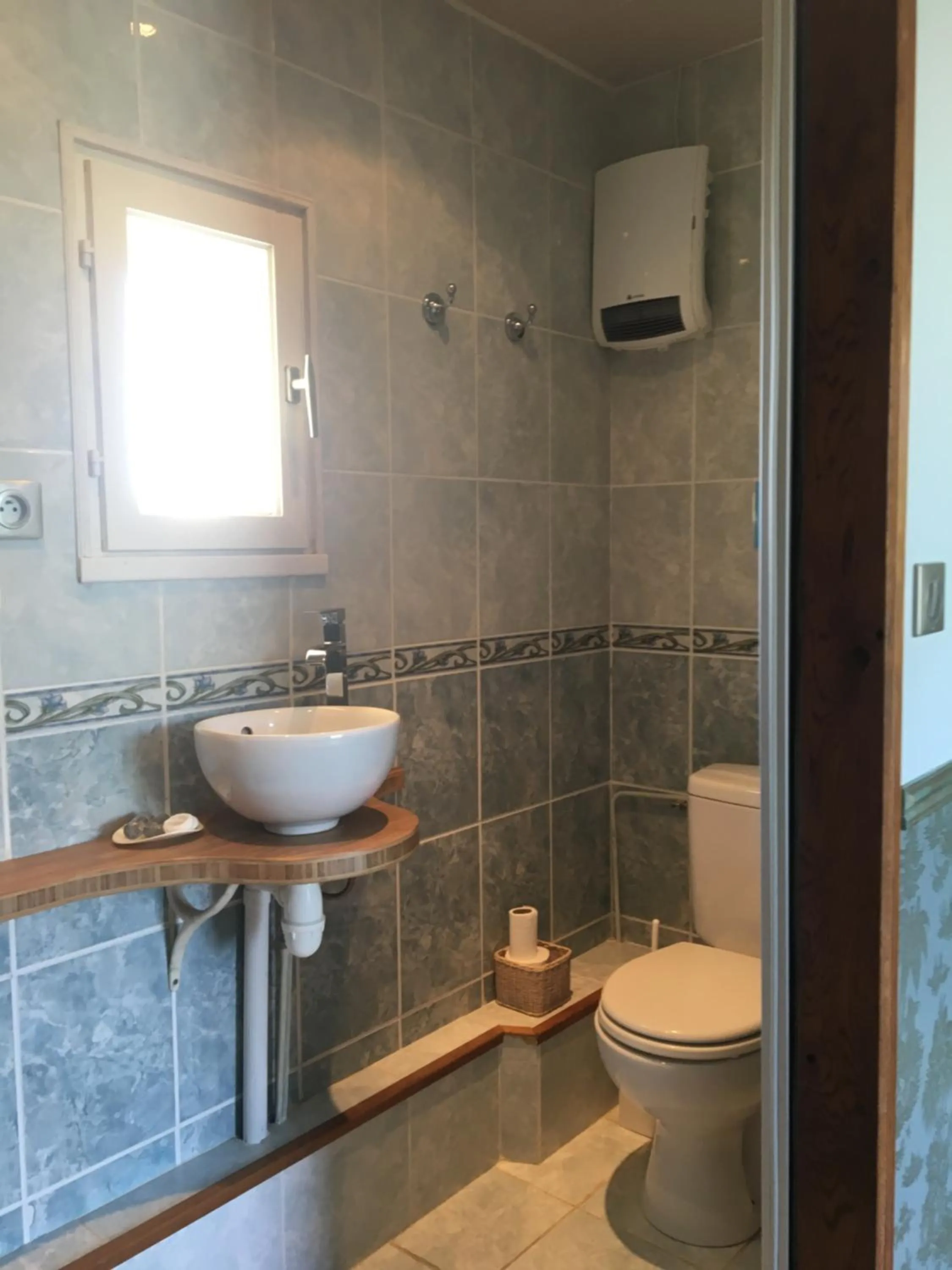 Shower in Le clos de Tournes