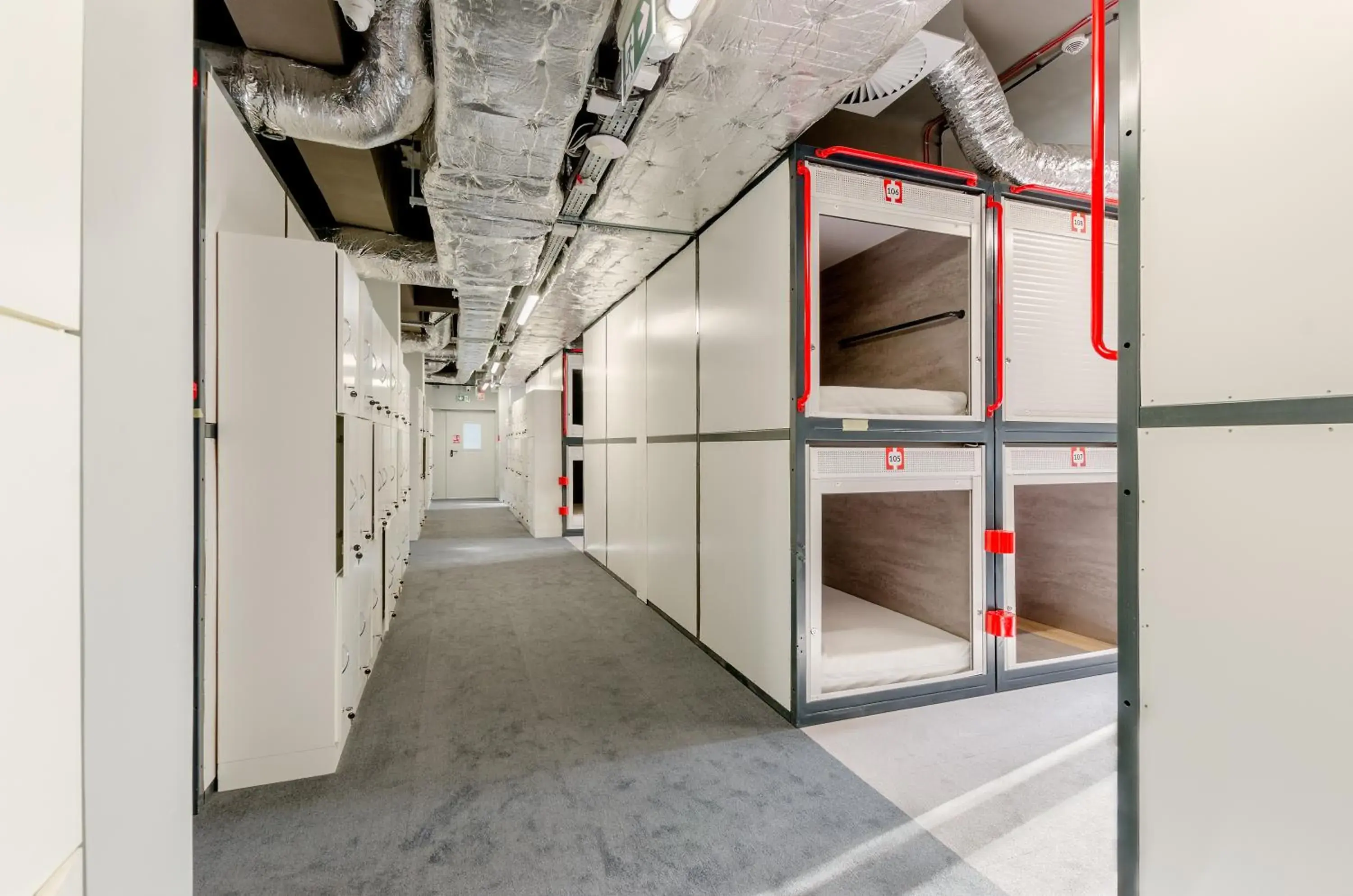 Upper Deluxe Single Capsule in Kapsuła Hostel Warszawa Upper Deluxe Single Capsule in Kapsuła Hostel Warszawa