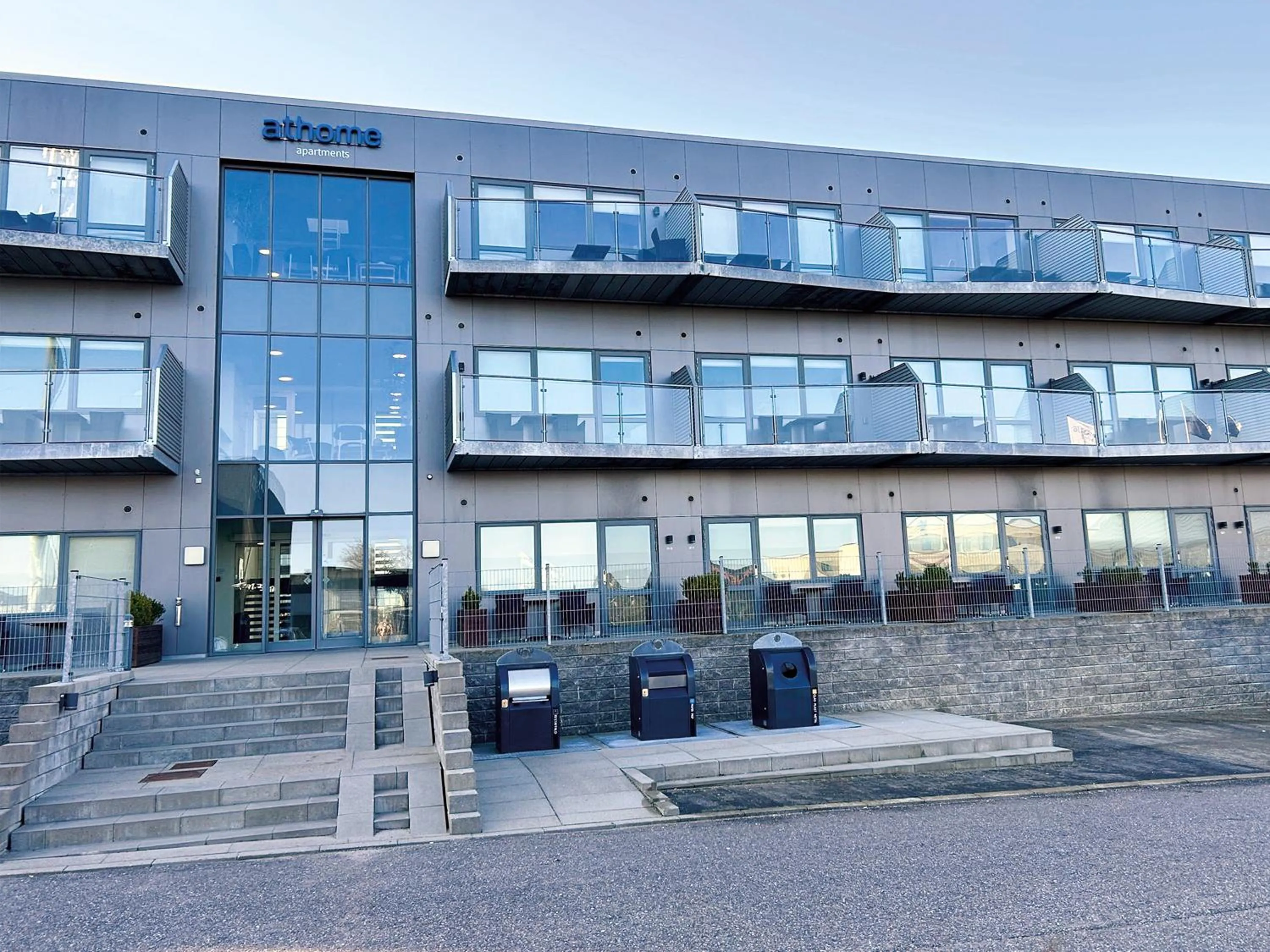 Facade/entrance in athome apartments