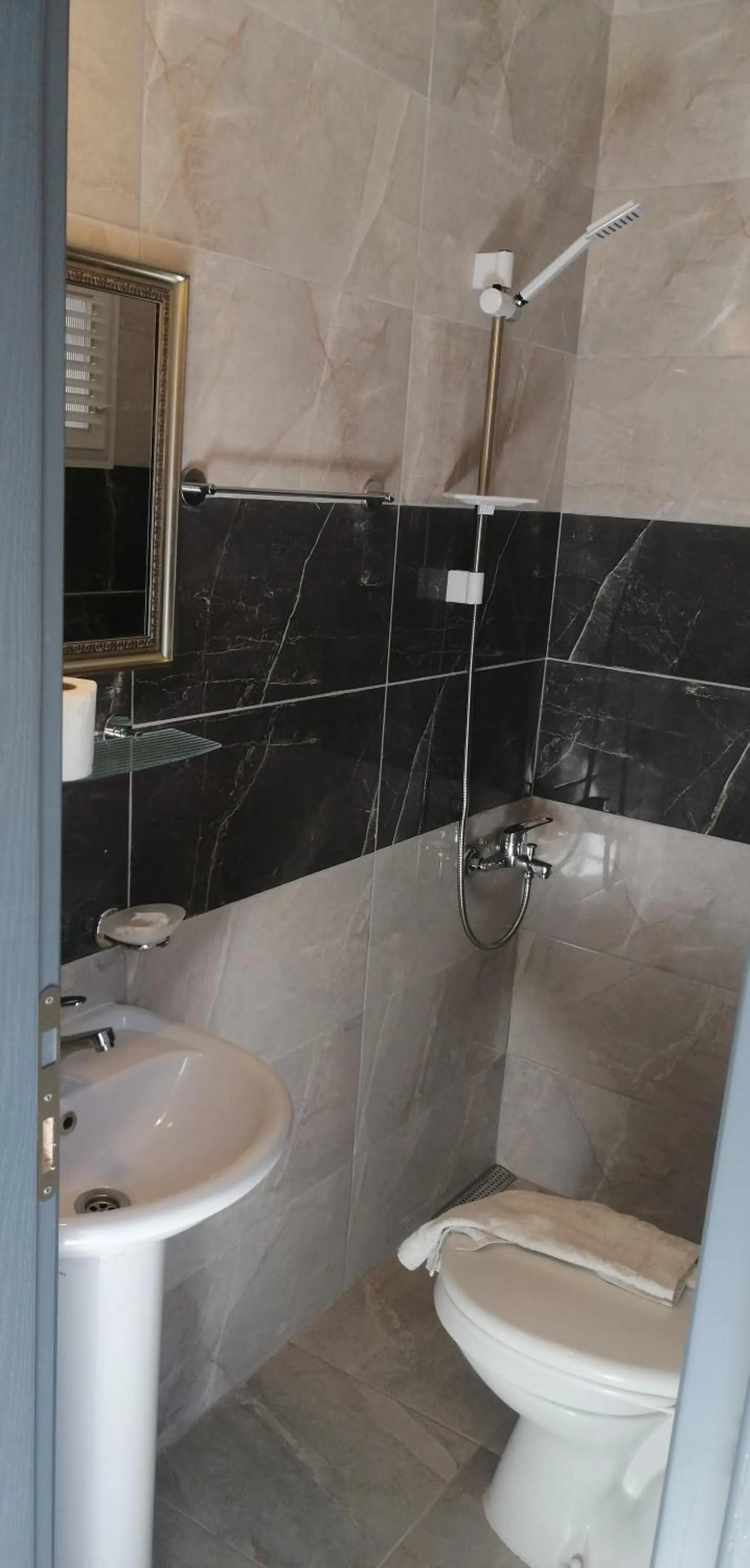 Shower, Bathroom in Durak Hotel ölüdeniz