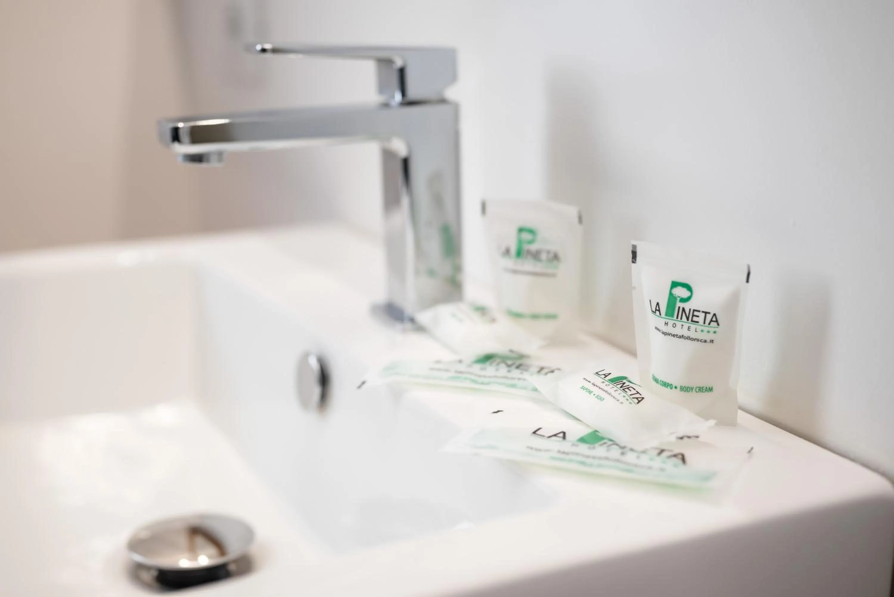 Bathroom in Hotel La Pineta