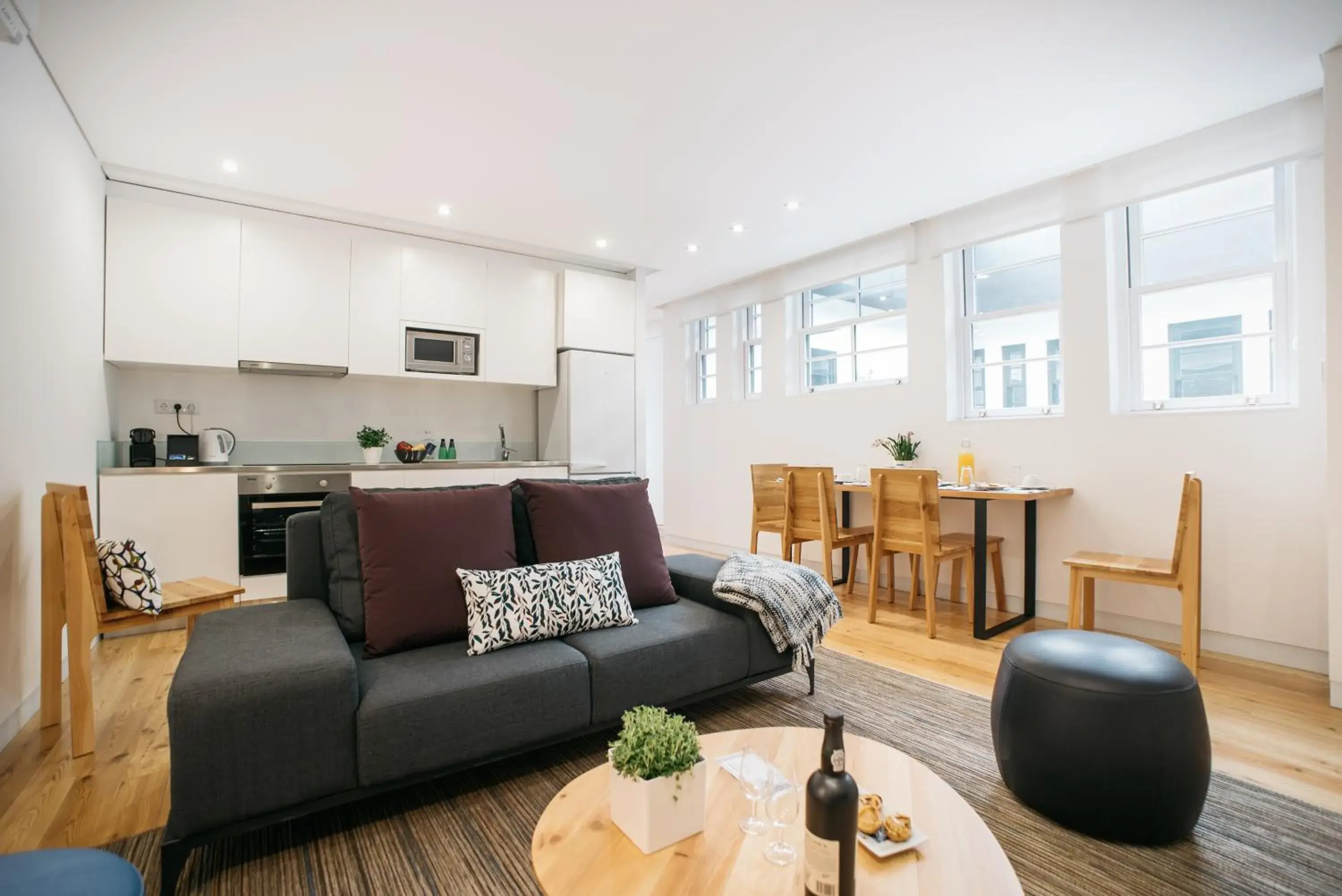 Two-Bedroom Apartment in D'Autor Apartments Sá da Bandeira Two-Bedroom Apartment in D'Autor Apartments Sá da Bandeira