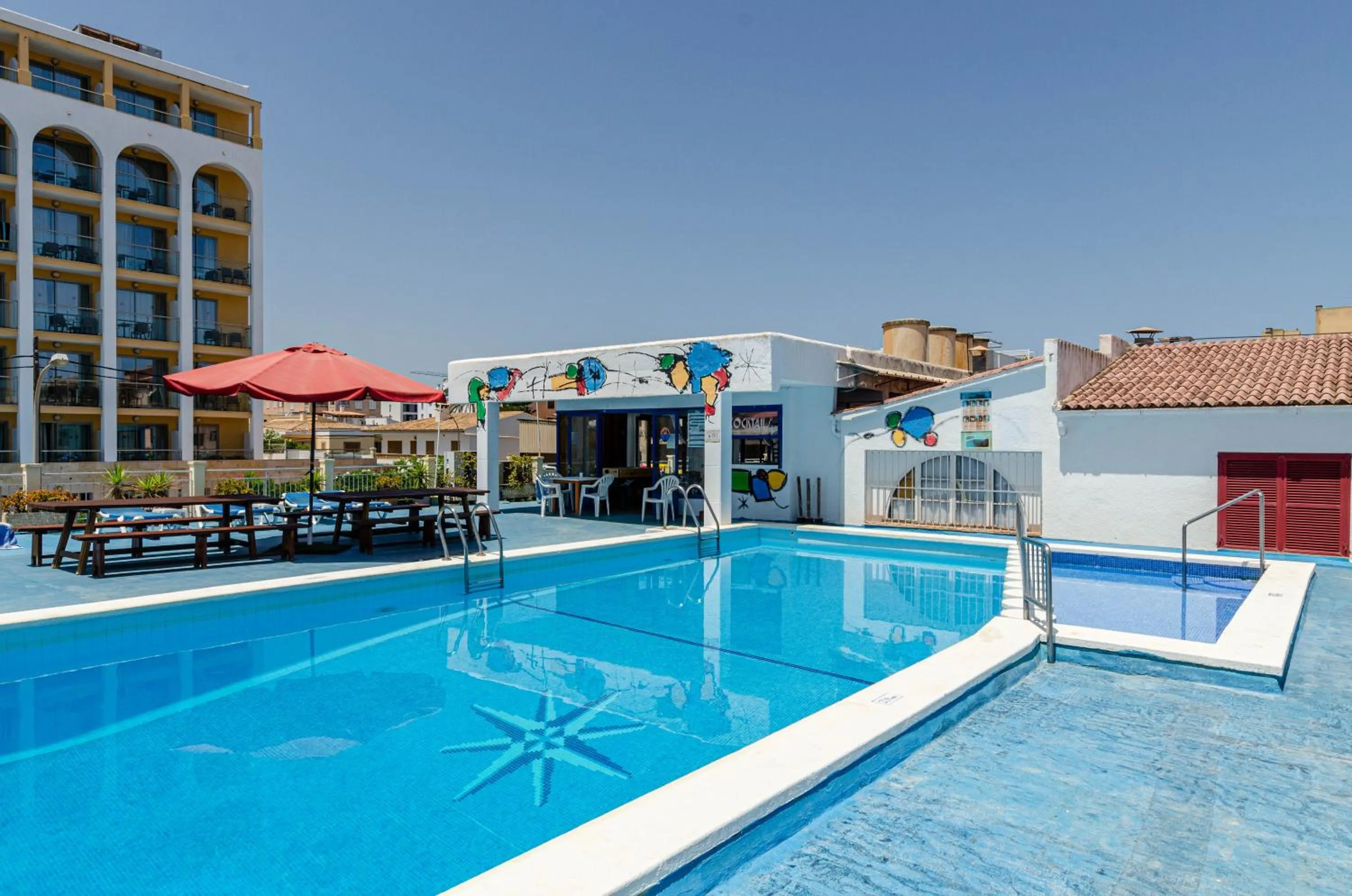 Swimming pool in Hostal Gami Adults Only