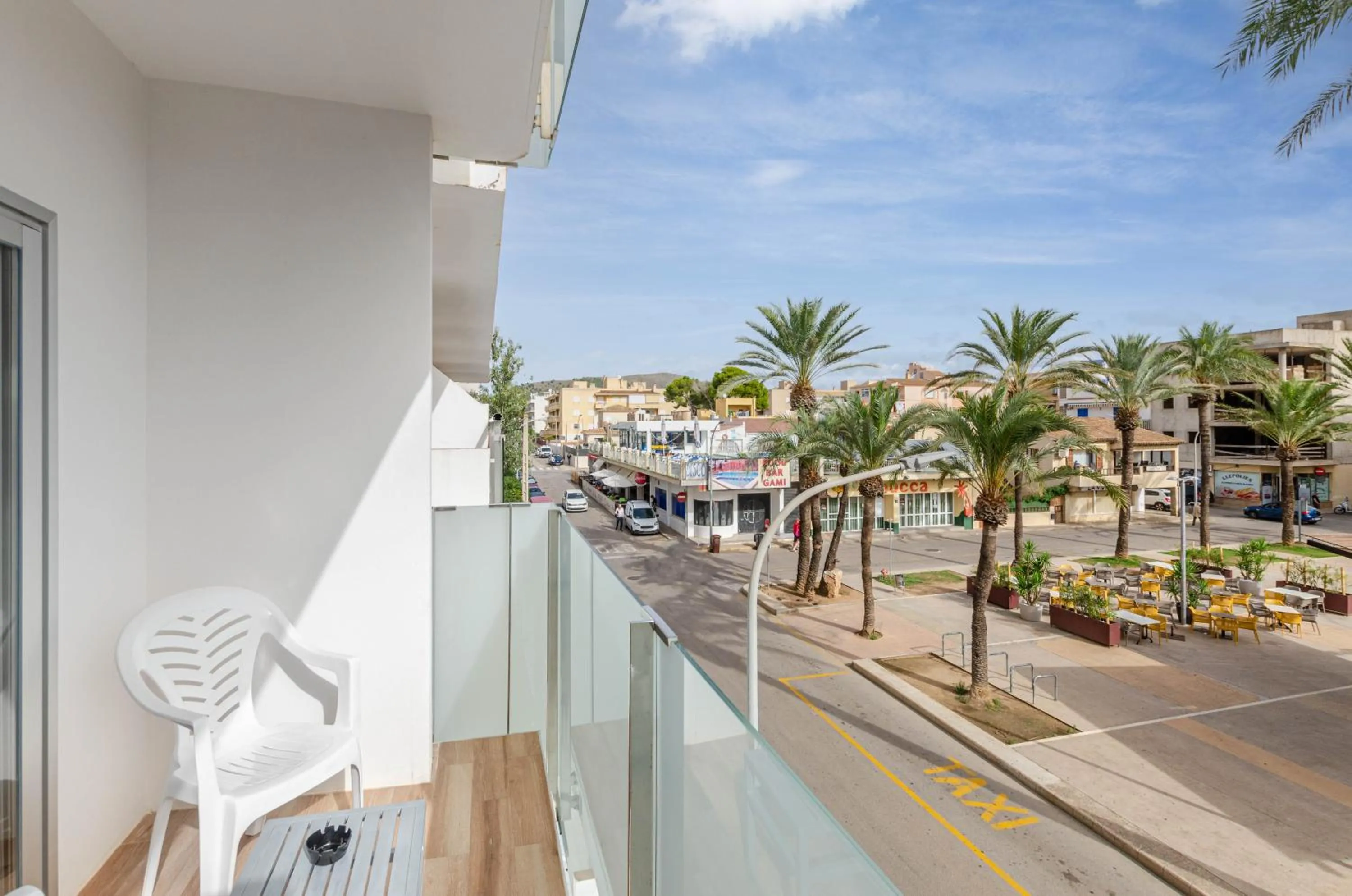 Balcony/Terrace in Hostal Gami Adults Only