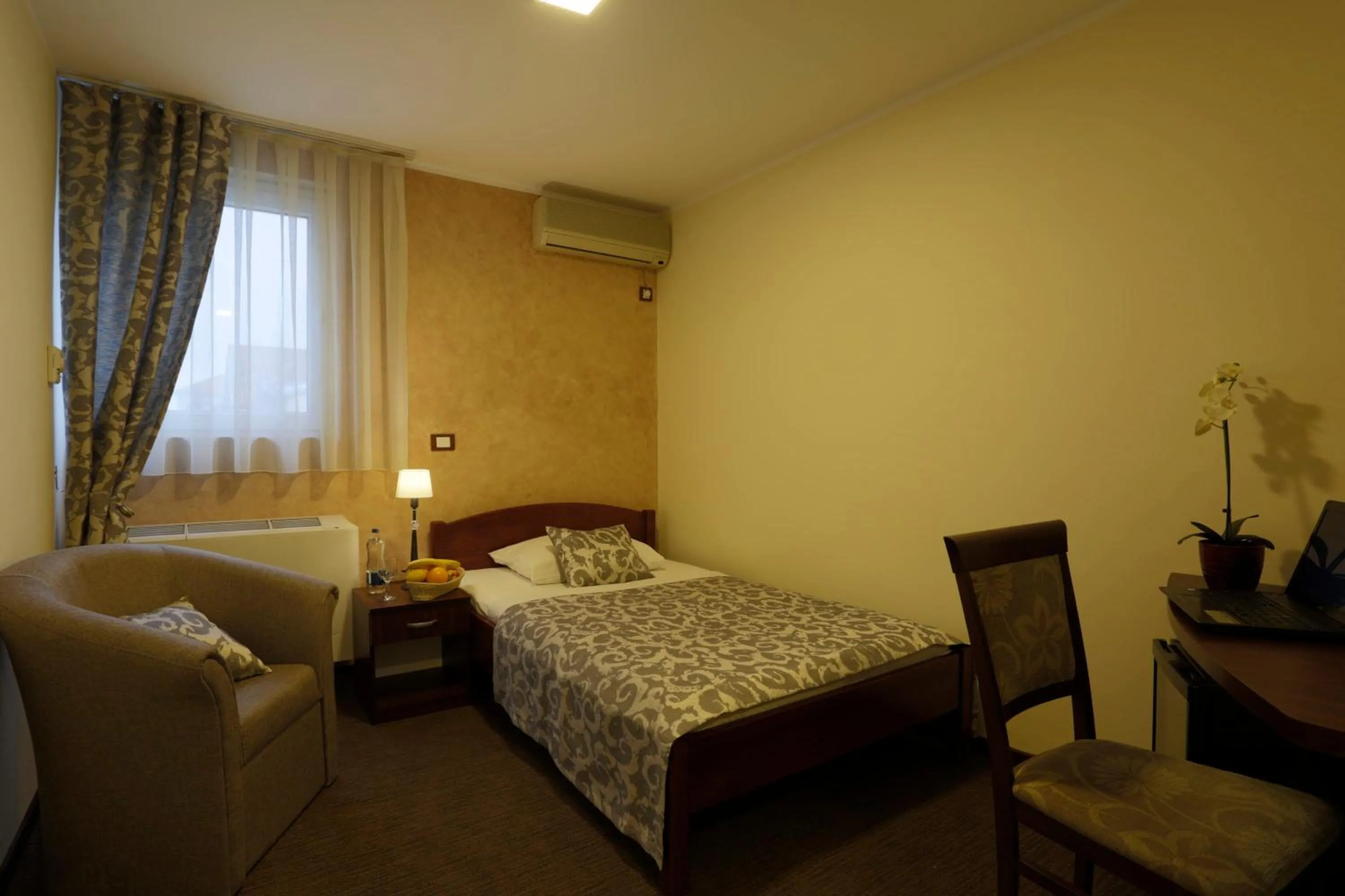 Bed in Guesthouse Tara