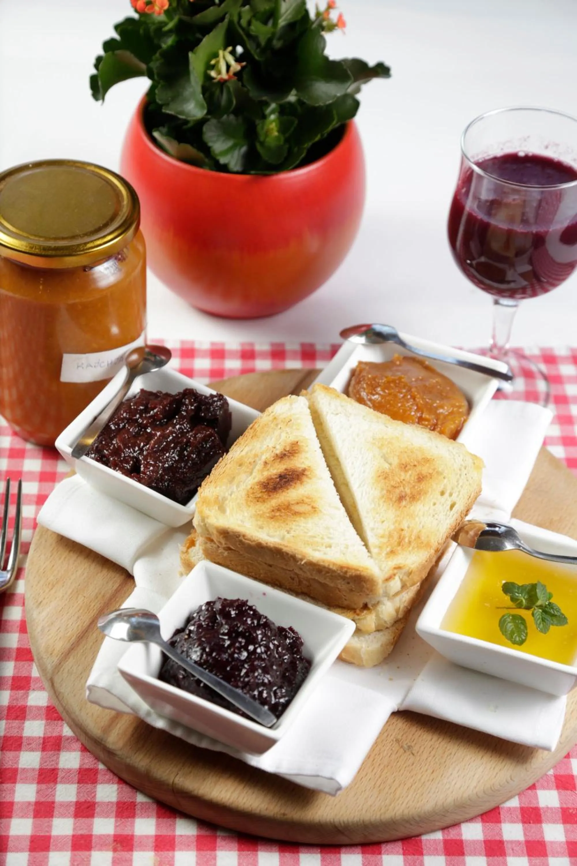 Breakfast in Guesthouse Tara