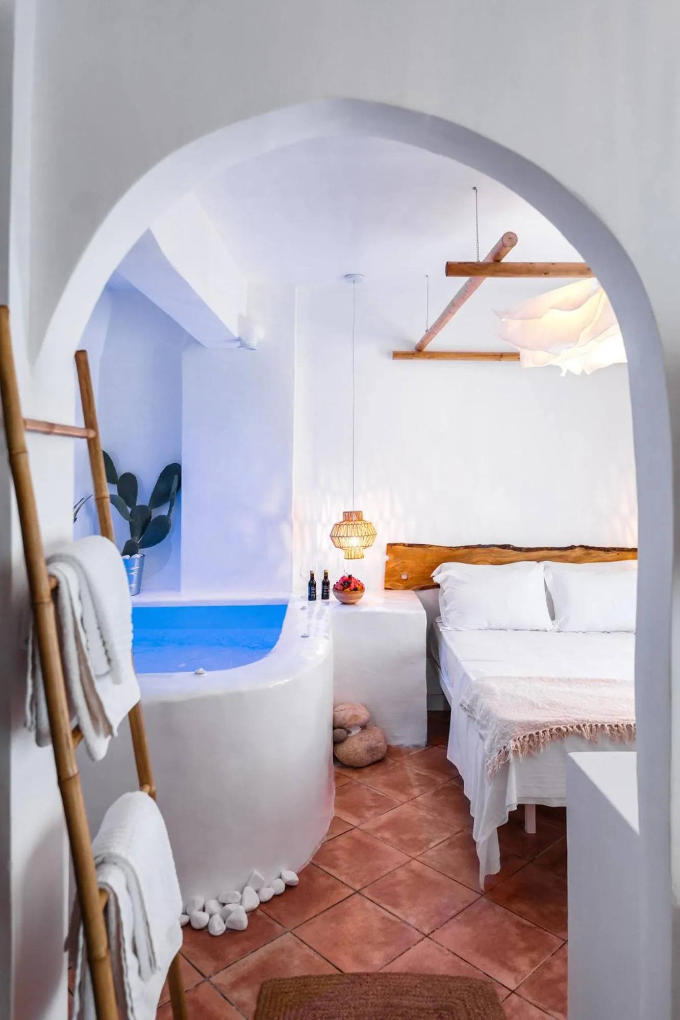 Bathroom, Bed in Marabou Hotel