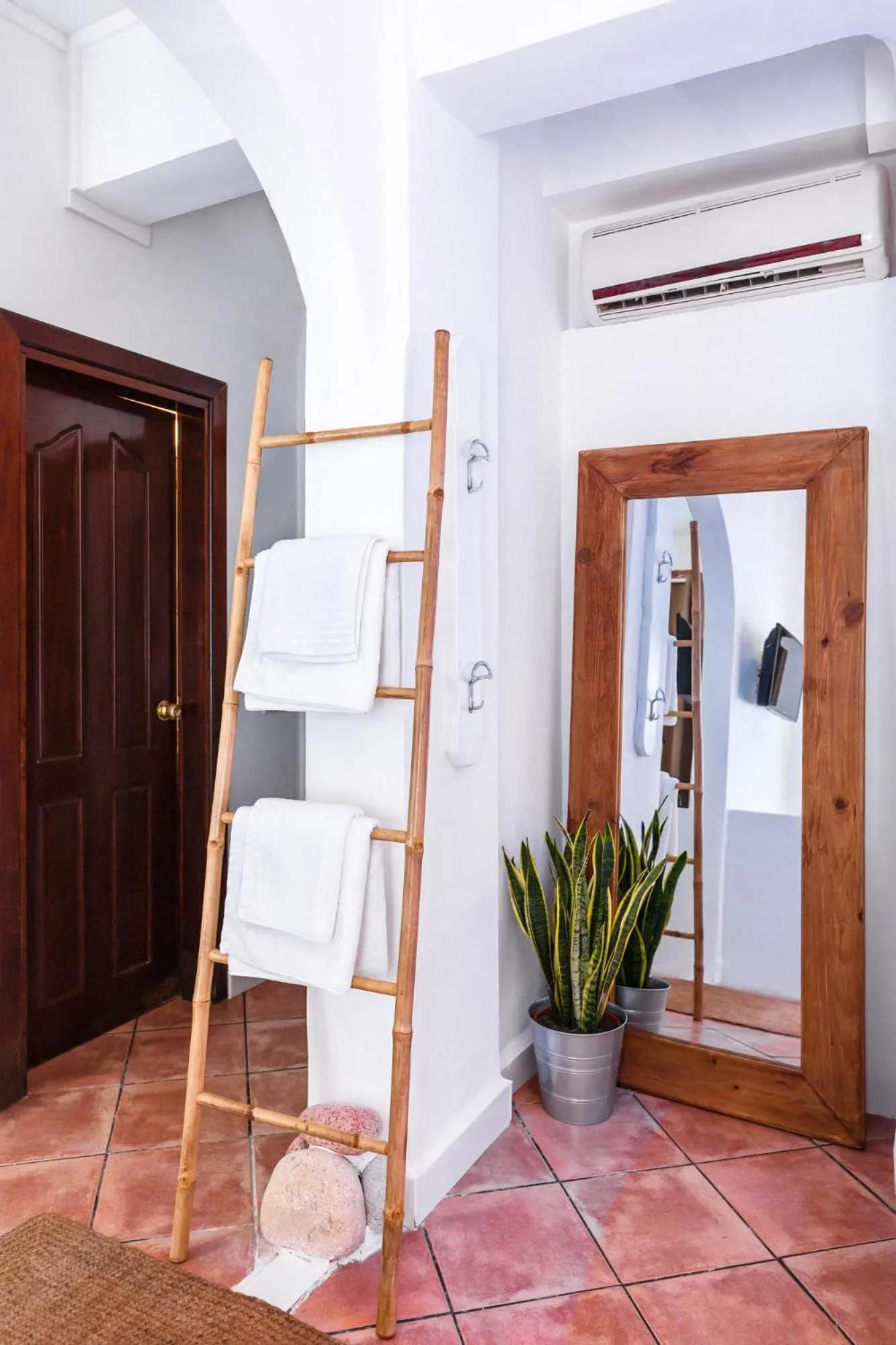 air conditioner in Marabou Hotel