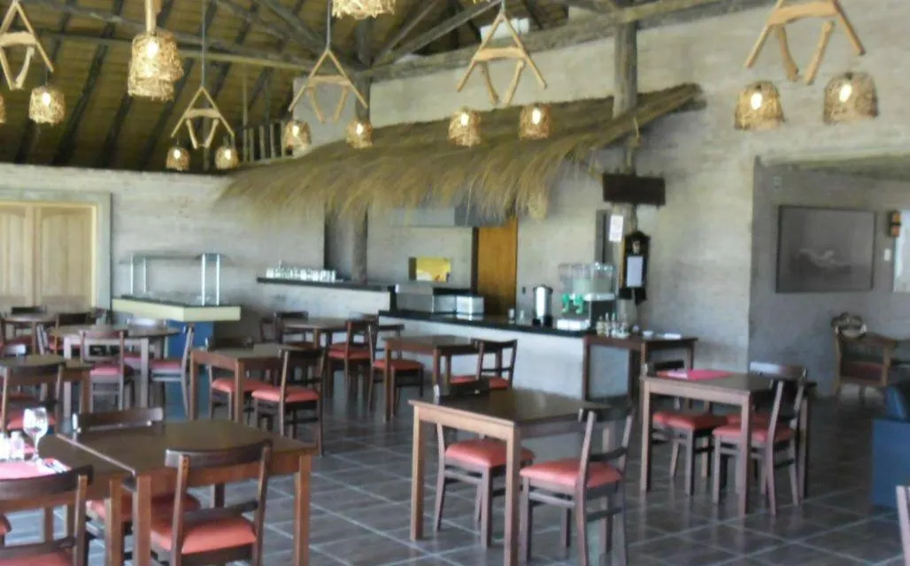 Restaurant/places to eat in Punta del Este Arenas Hotel
