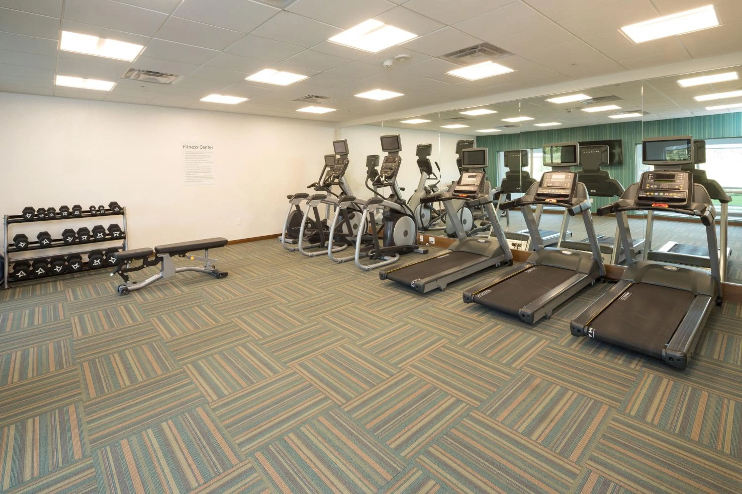 Spa and wellness centre/facilities in Holiday Inn Express & Suites - Kalamazoo West by IHG