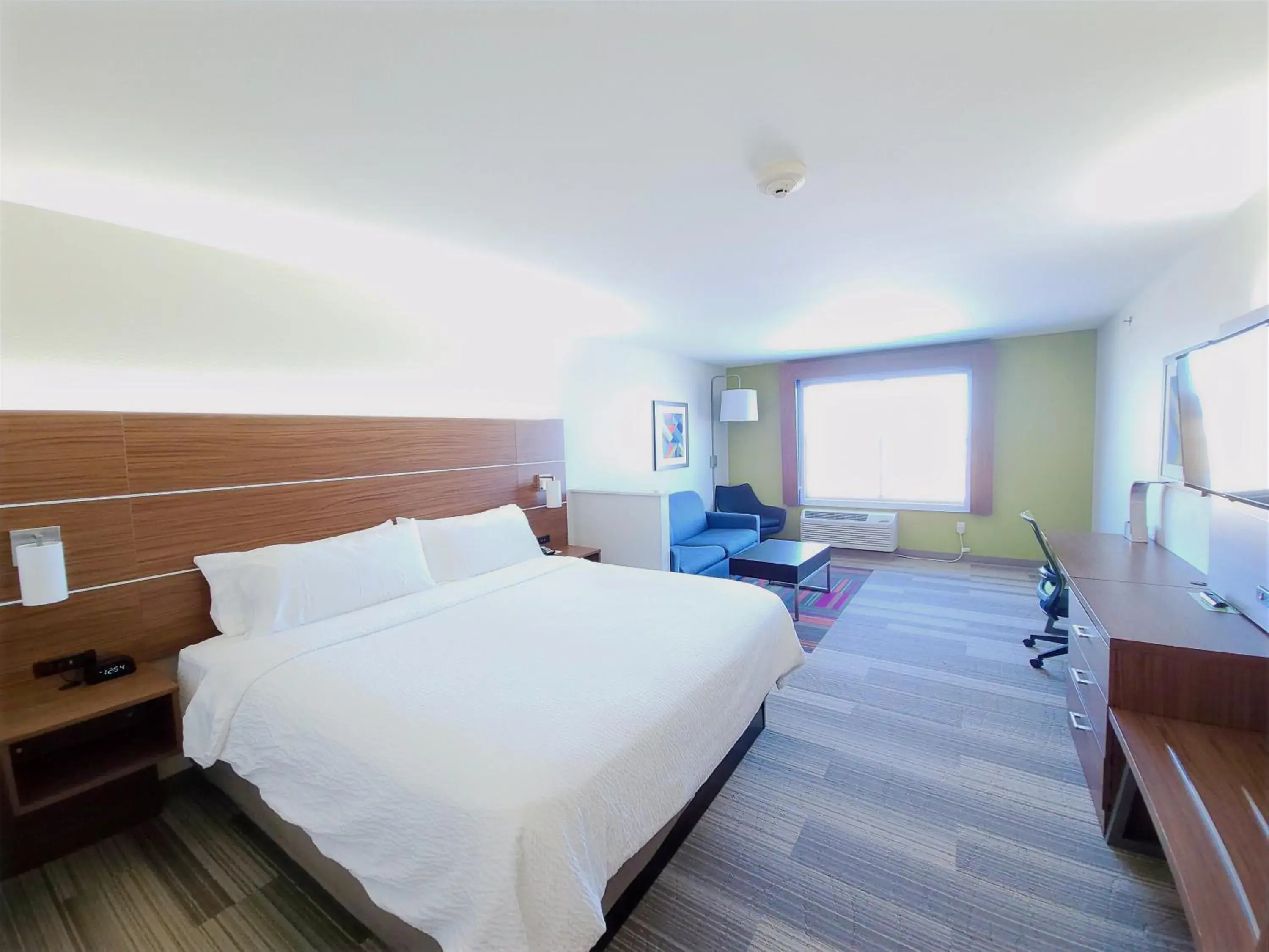 King Suite with Sofa Bed - Non-Smoking in Holiday Inn Express & Suites - Nebraska City by IHG King Suite with Sofa Bed - Non-Smoking in Holiday Inn Express & Suites - Nebraska City by IHG