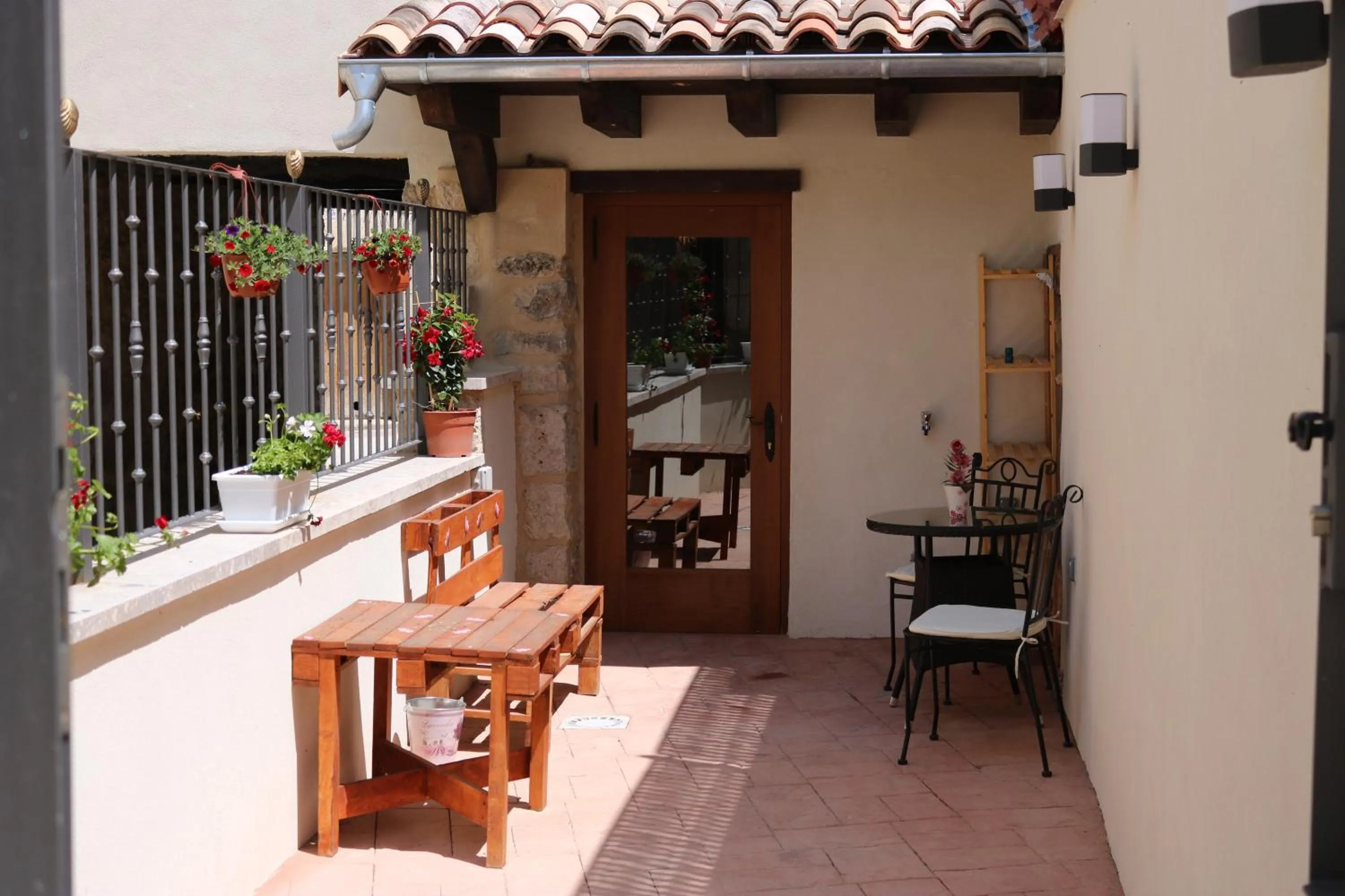 Property building in Villa Fontanas