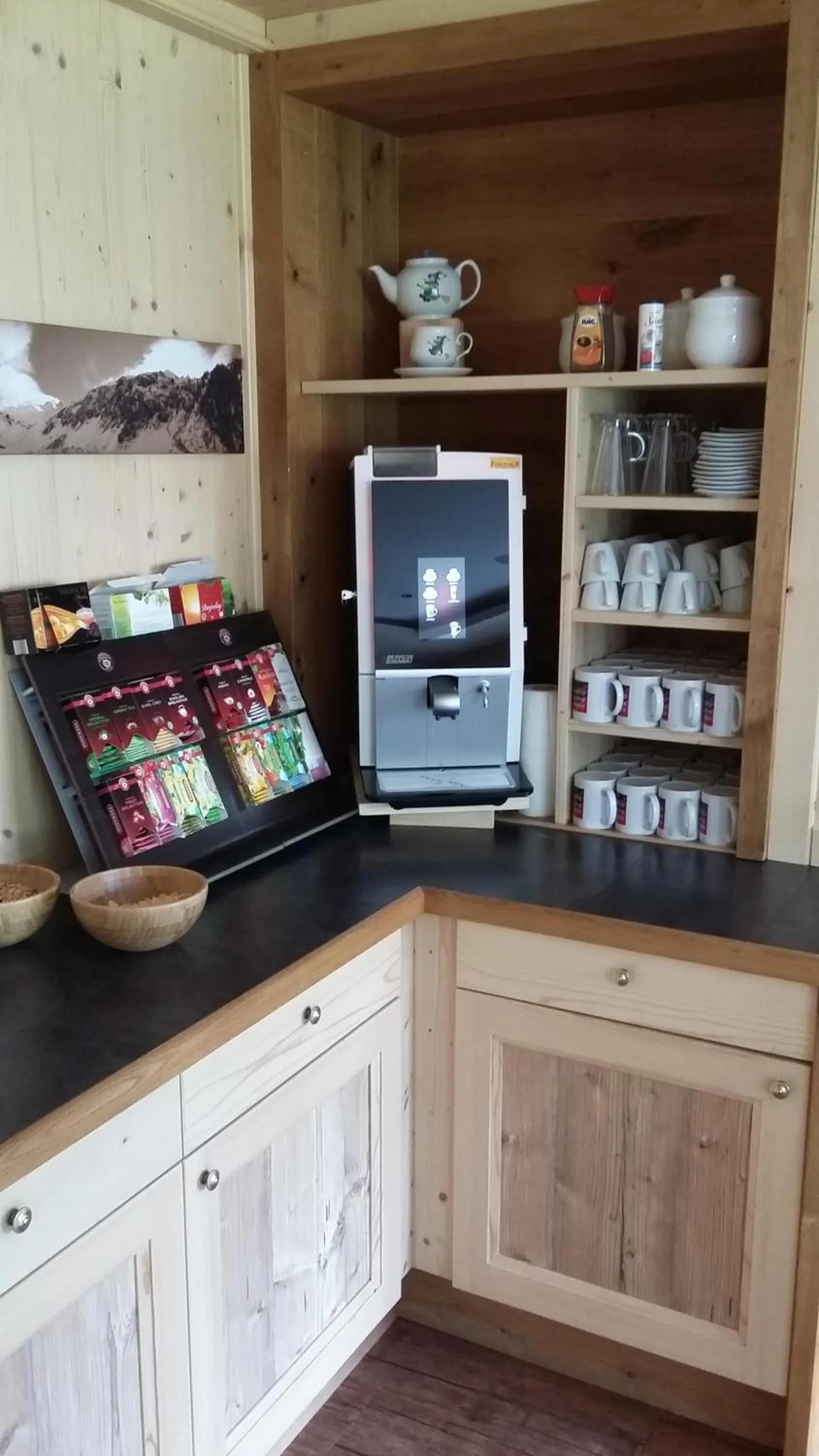 Buffet breakfast in Alphotel Mittersill