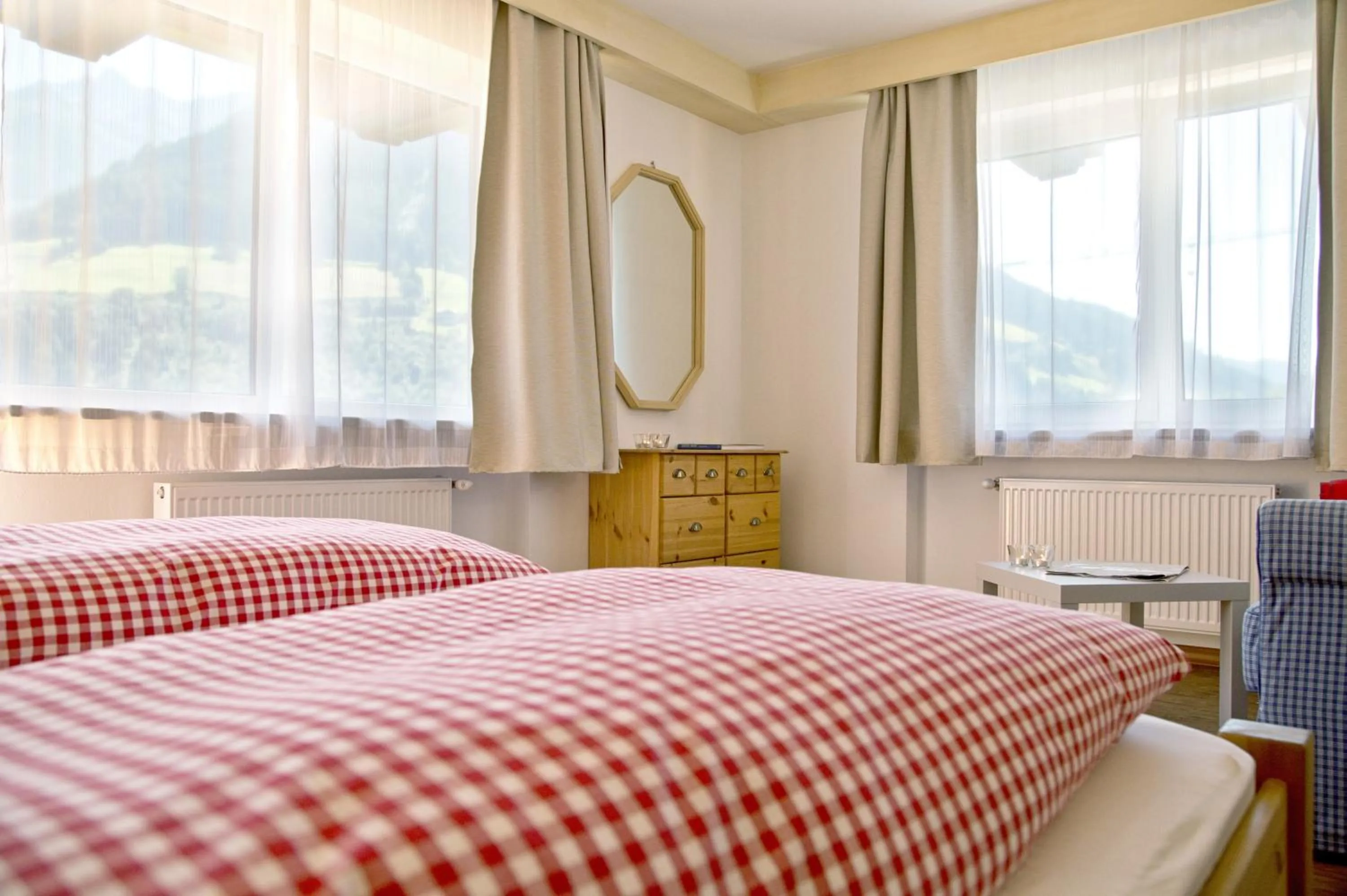 Photo of the whole room, Bed in Alphotel Mittersill