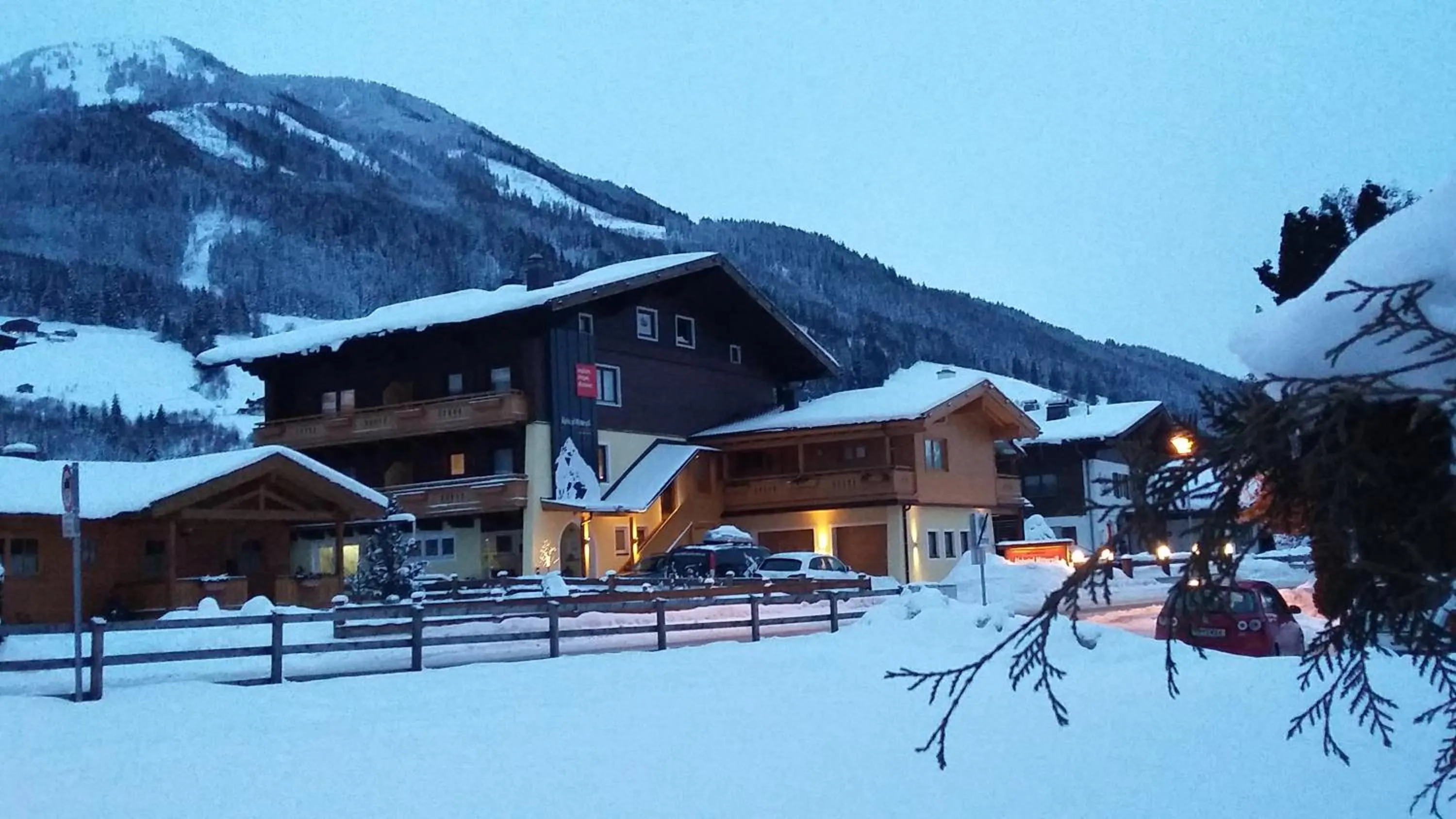 Winter in Alphotel Mittersill