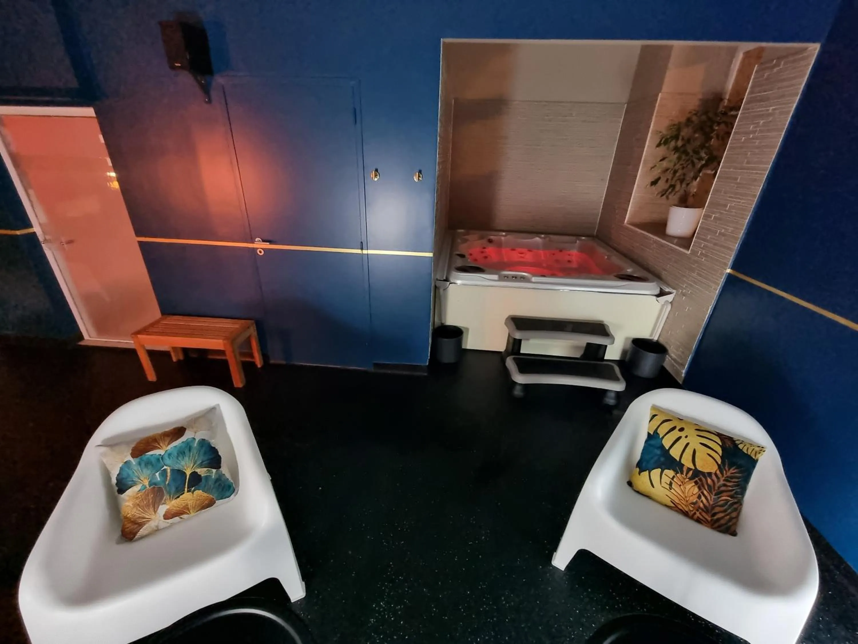 Spa and wellness centre/facilities, Bed in Brit Hotel Spa Le Connetable