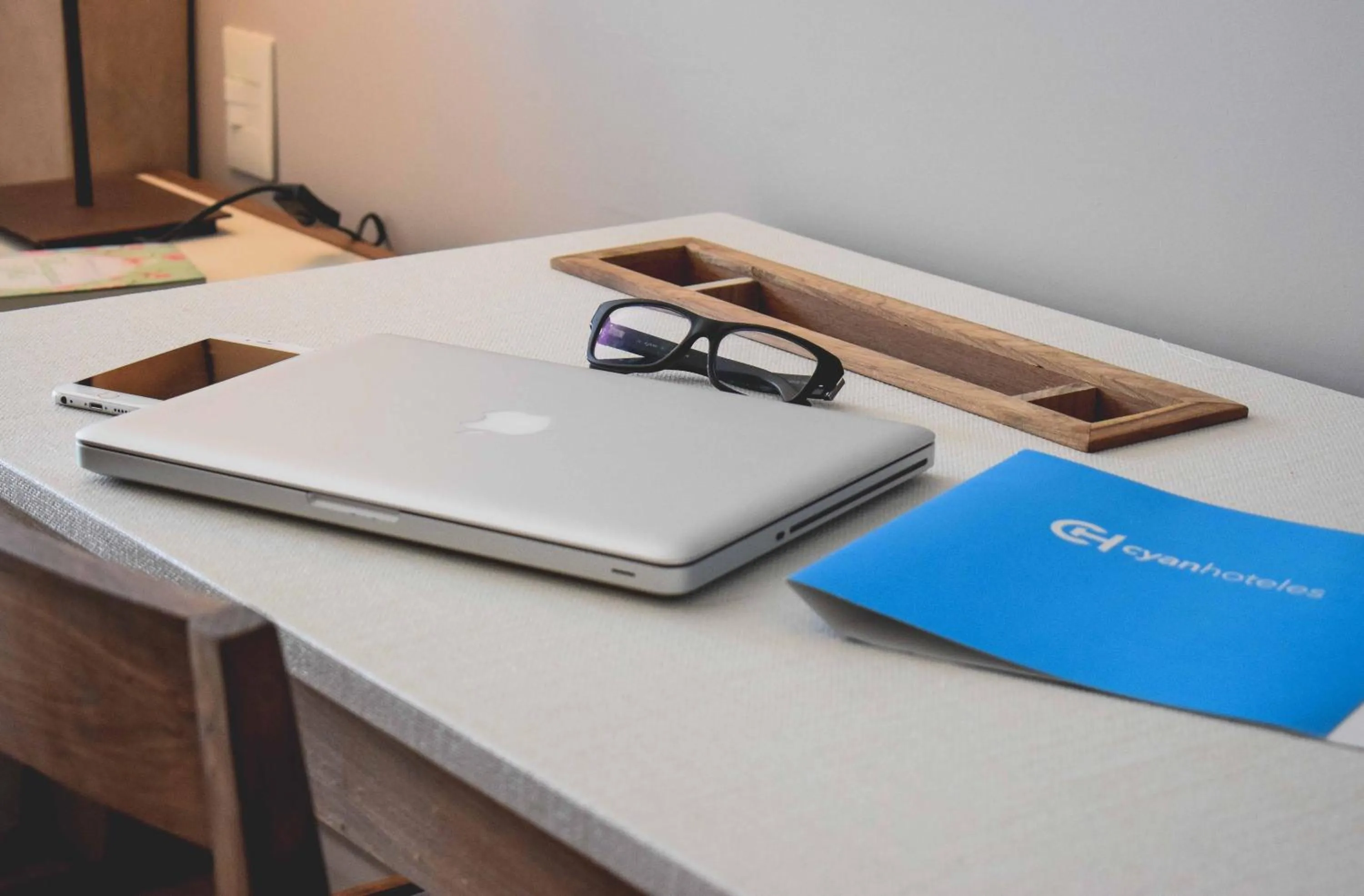 Seating area in Cyan Soho Neuquén Hotel