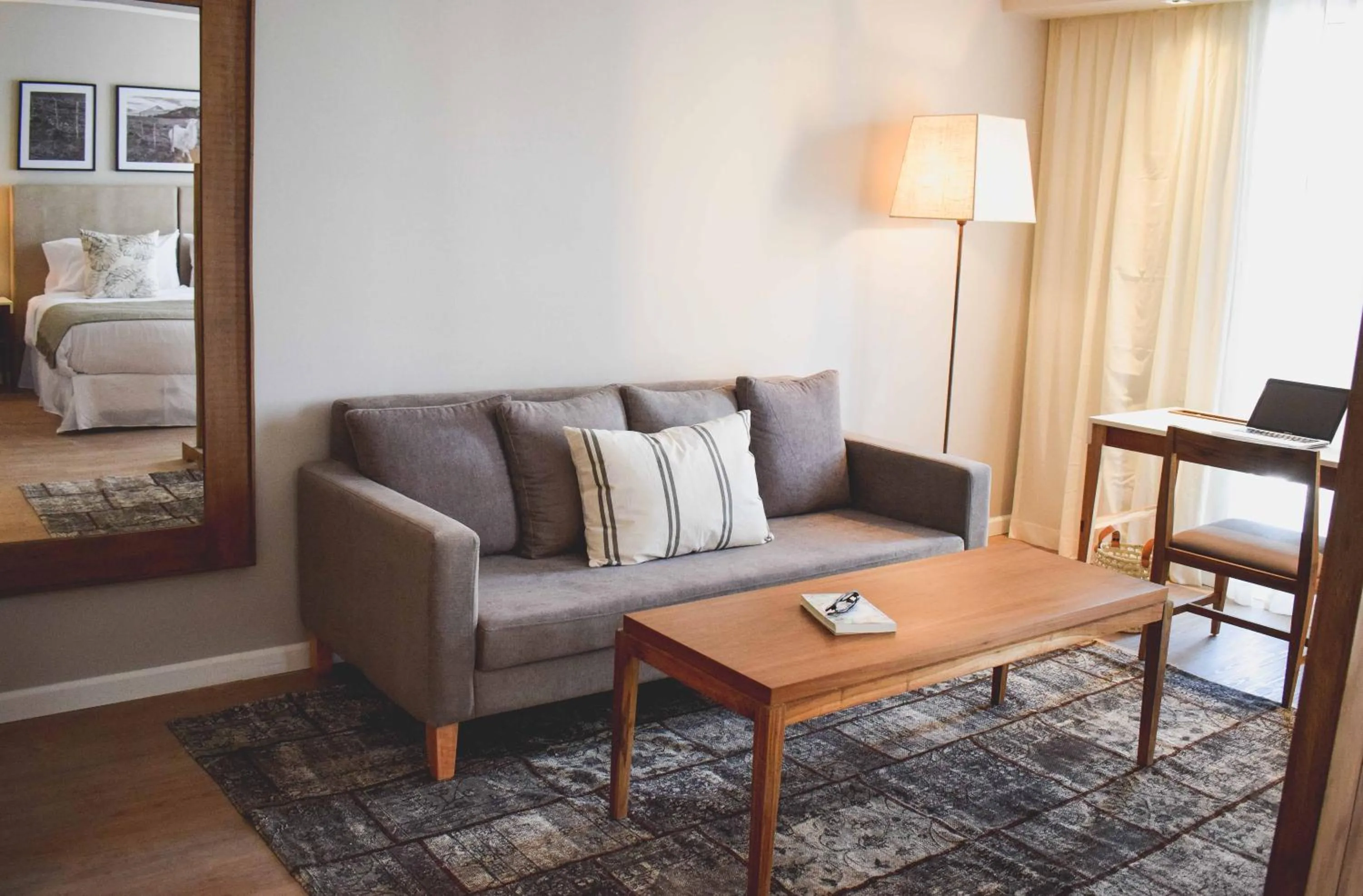 Photo of the whole room in Cyan Soho Neuquén Hotel