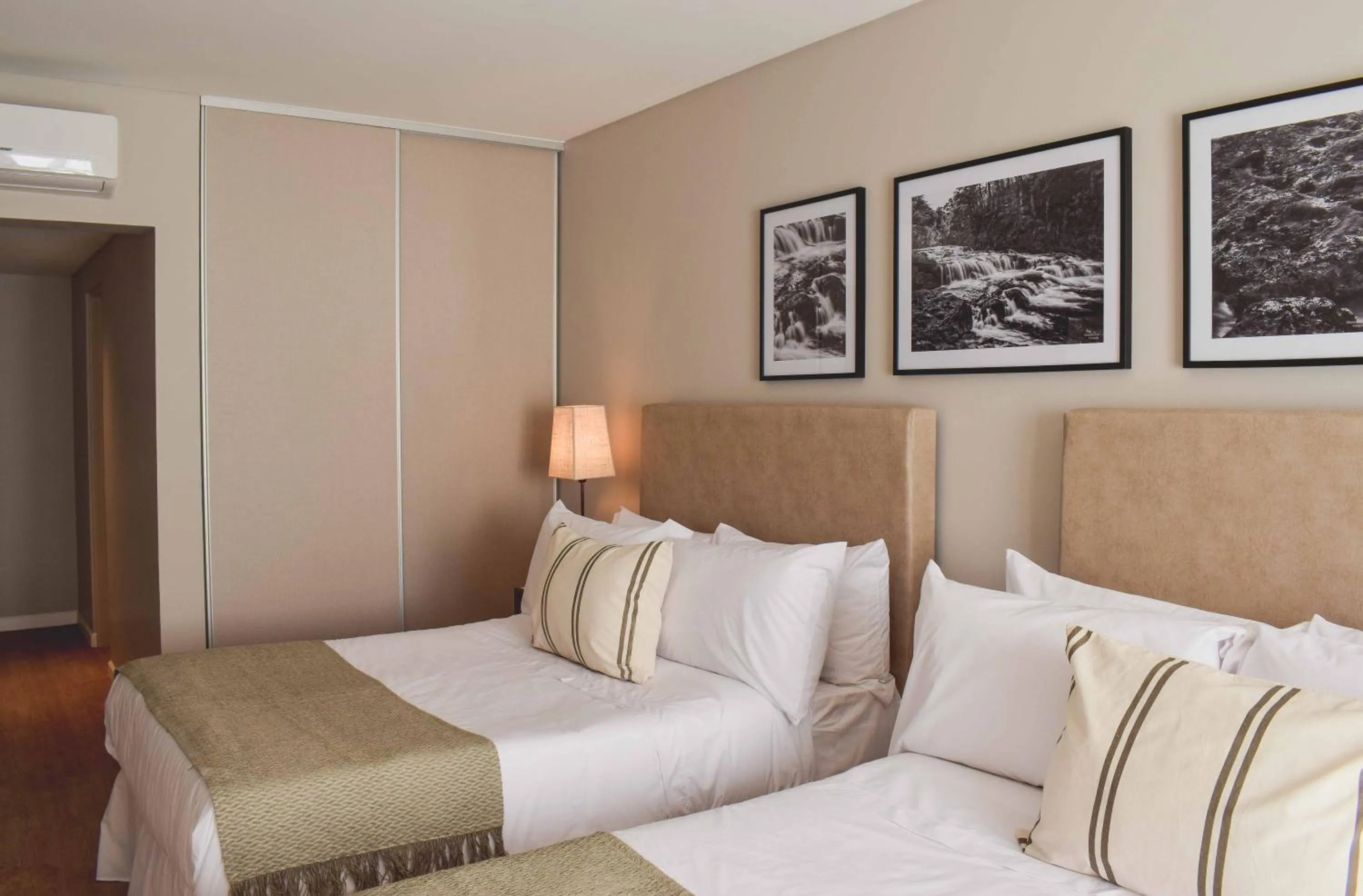 Photo of the whole room, Bed in Cyan Soho Neuquén Hotel