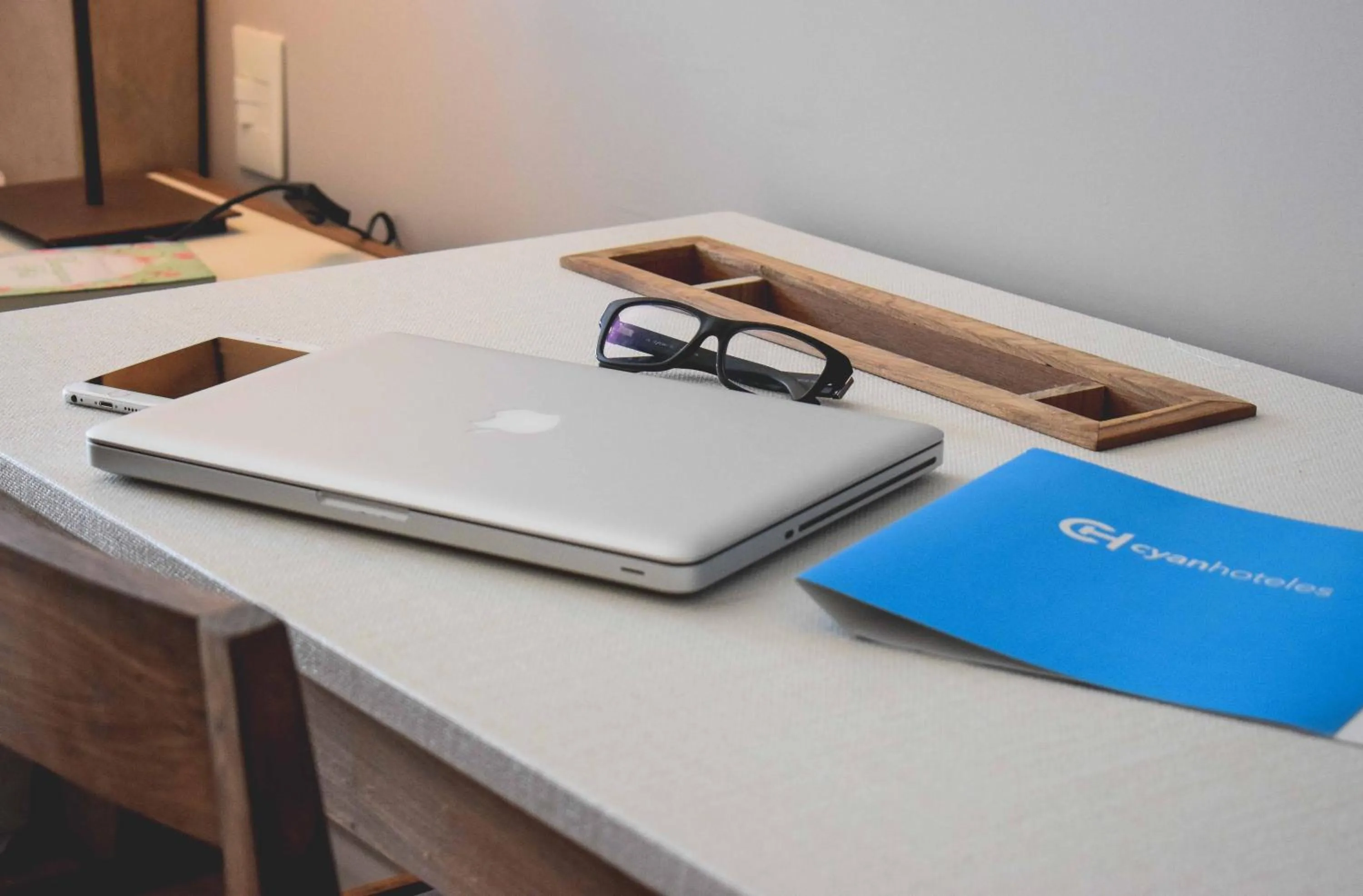 Seating area in Cyan Soho Neuquén Hotel