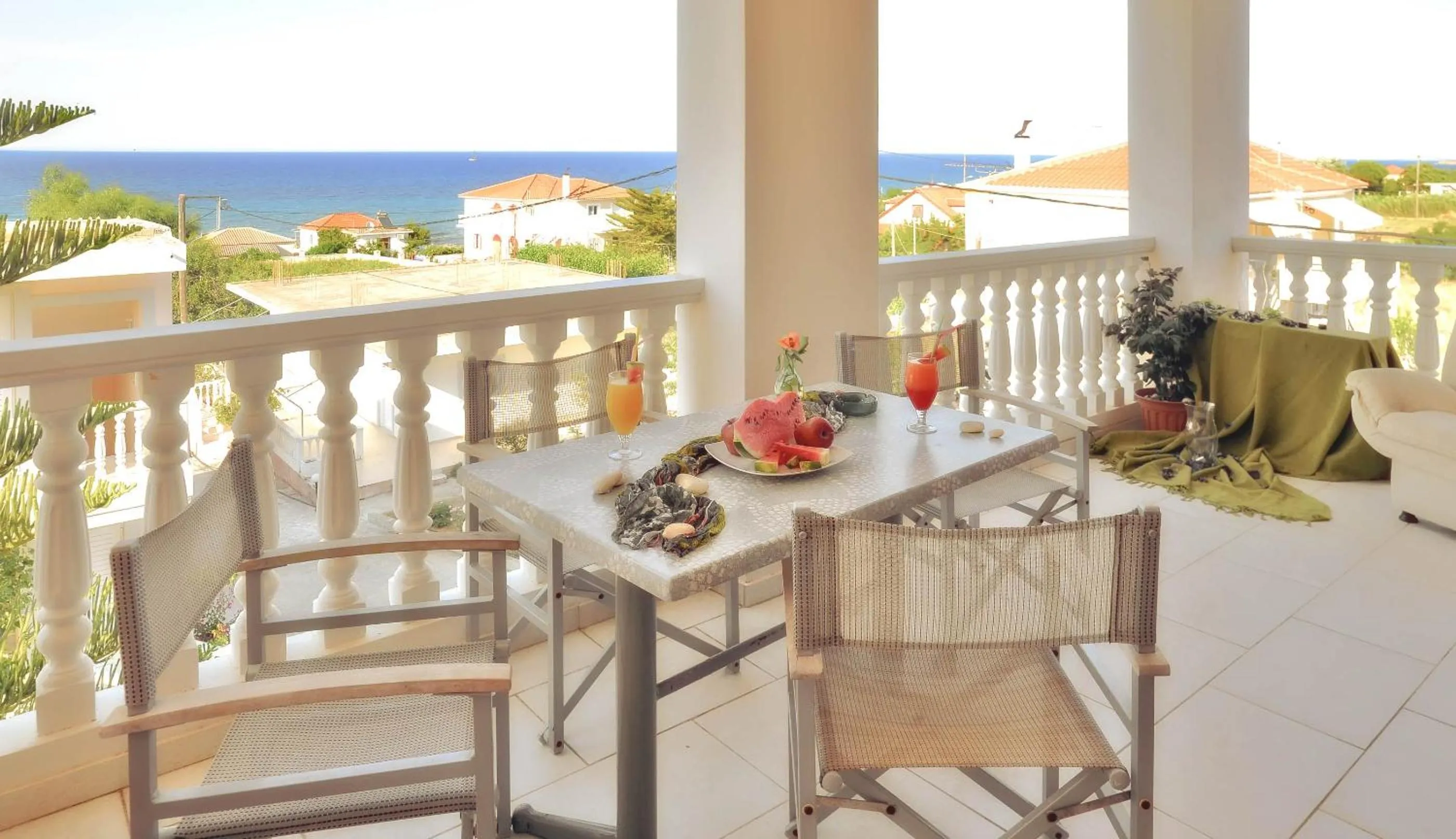 Balcony/Terrace in Belussi Beach Hotel & Suites