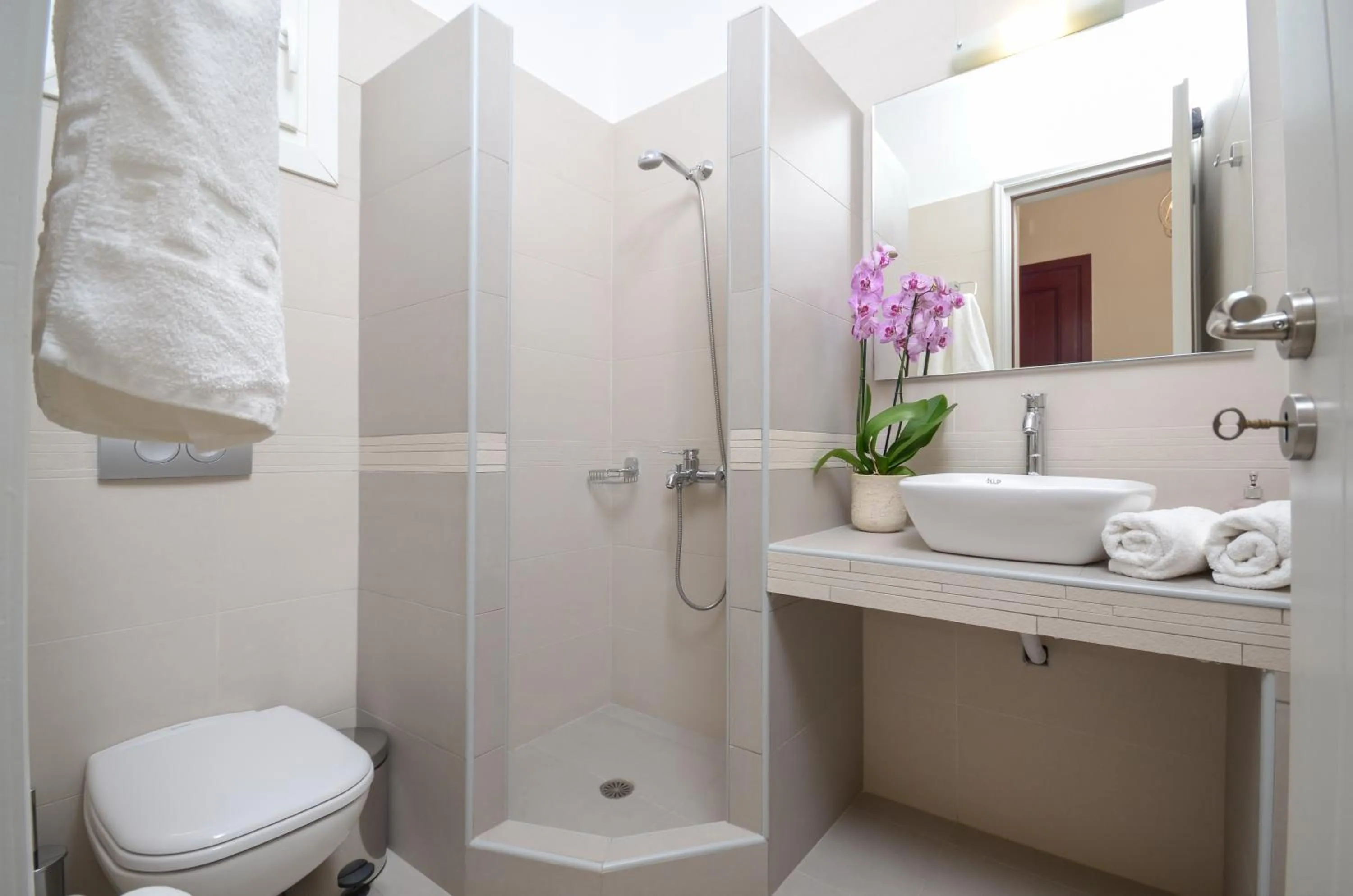 Bathroom in Perla Hotel