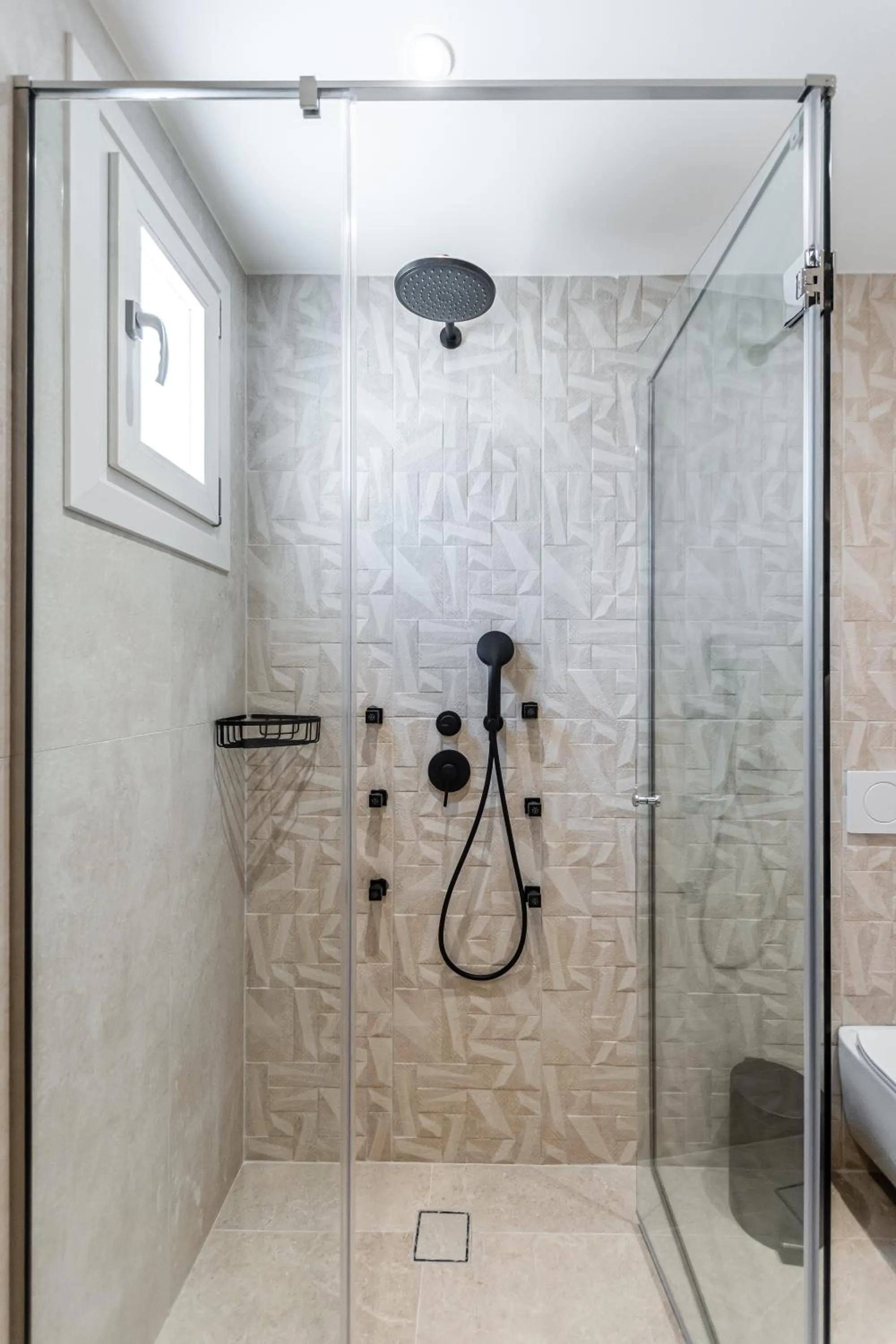 Shower in Perla Hotel