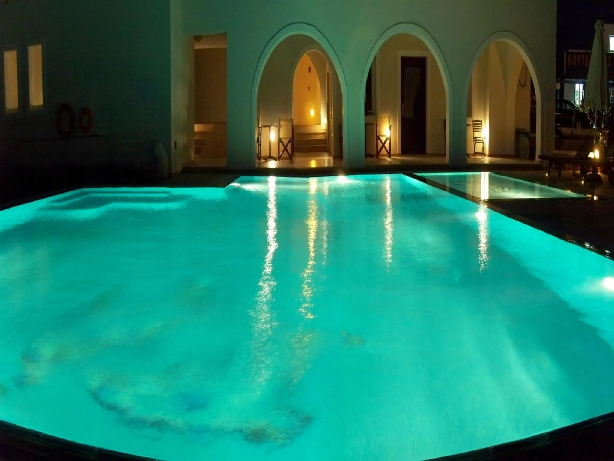 Swimming pool in Perla Hotel