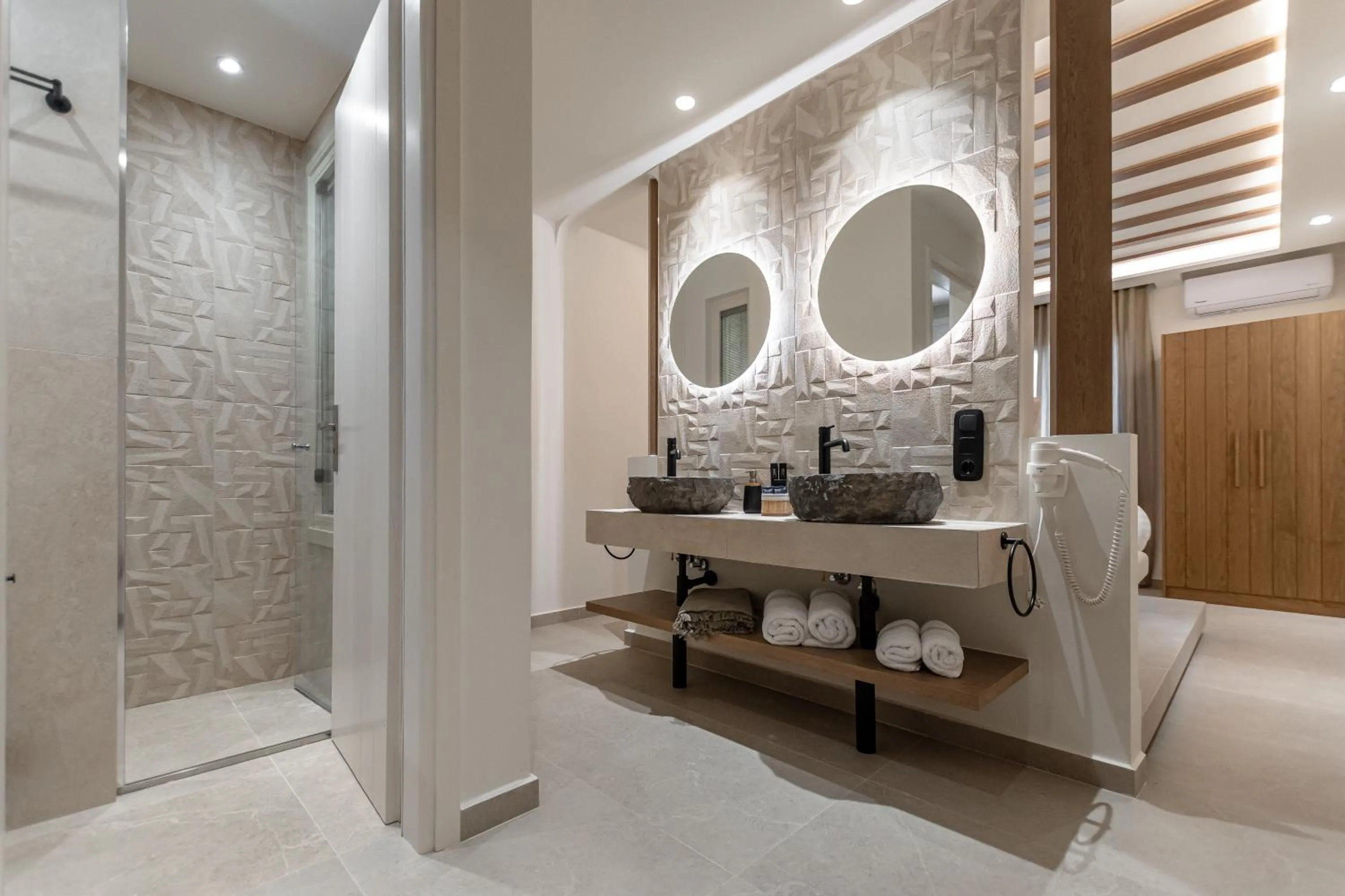 Shower in Perla Hotel