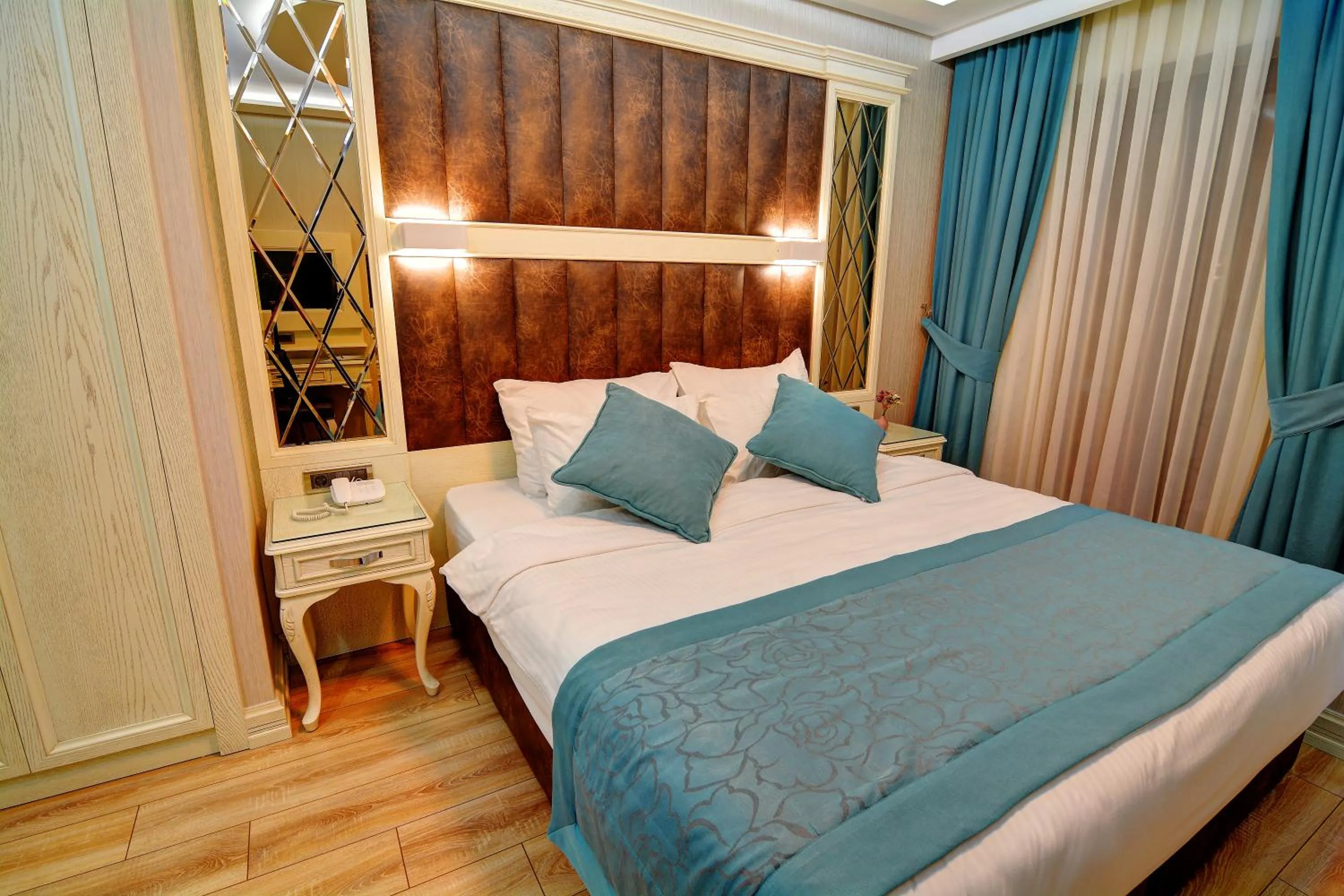 Bedroom, Bed in Novelty Hotel