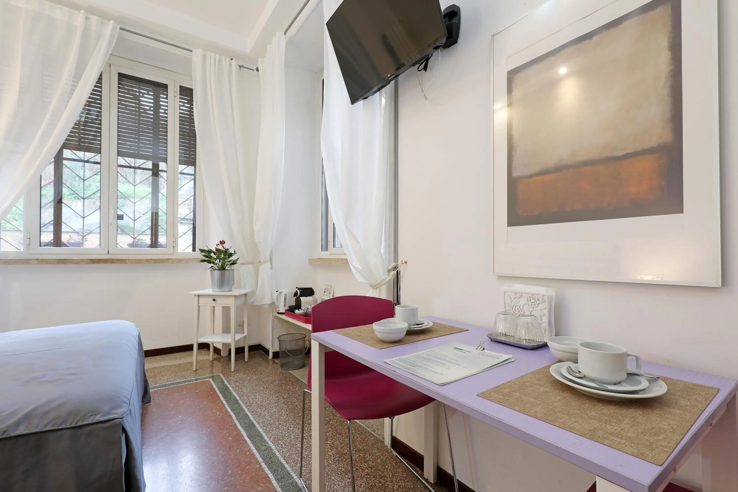 Bed in Maison Colosseo (Via dei Querceti 24)