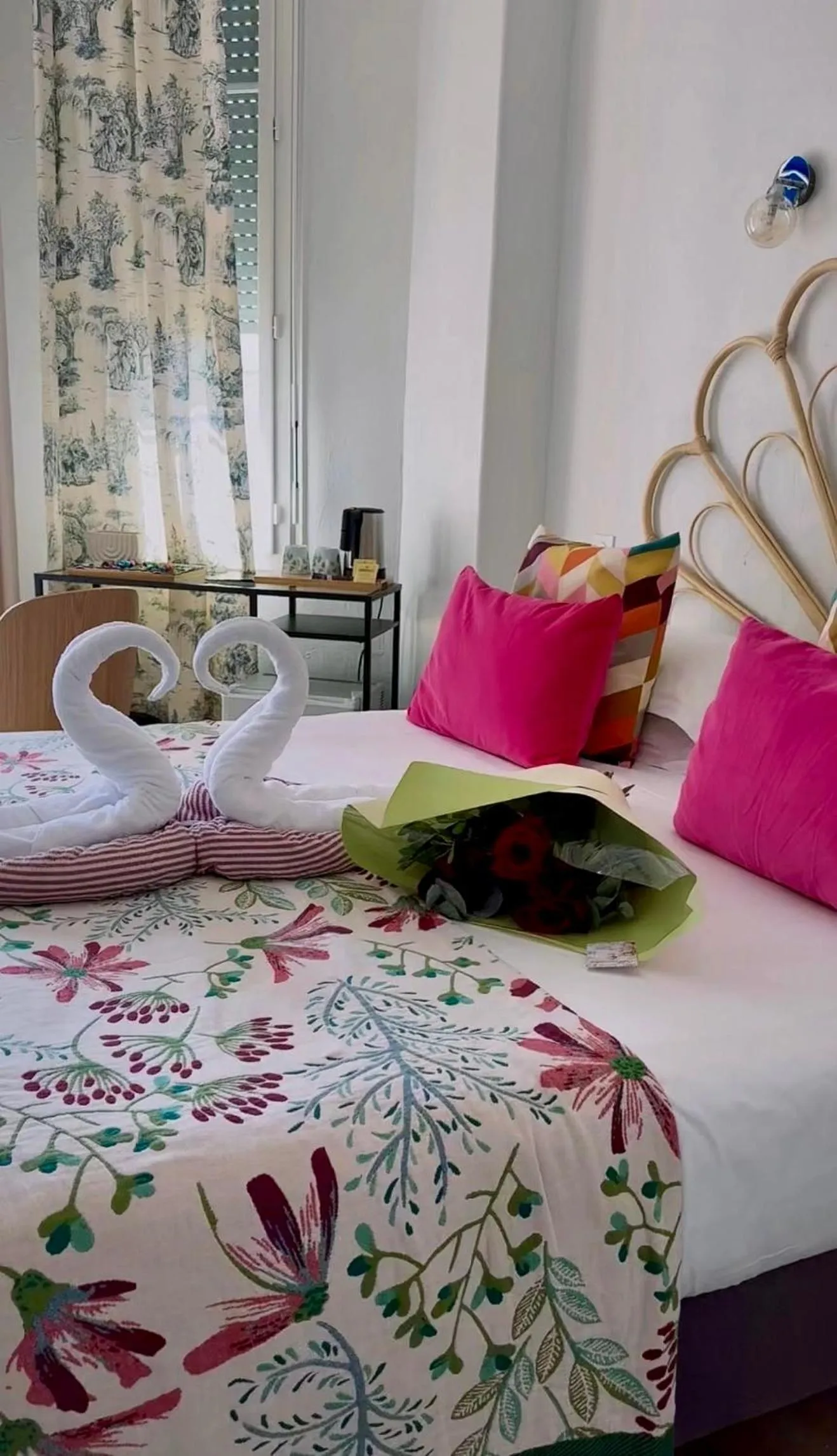 wedding, Bed in Hôtel Eden - La Baigneuse