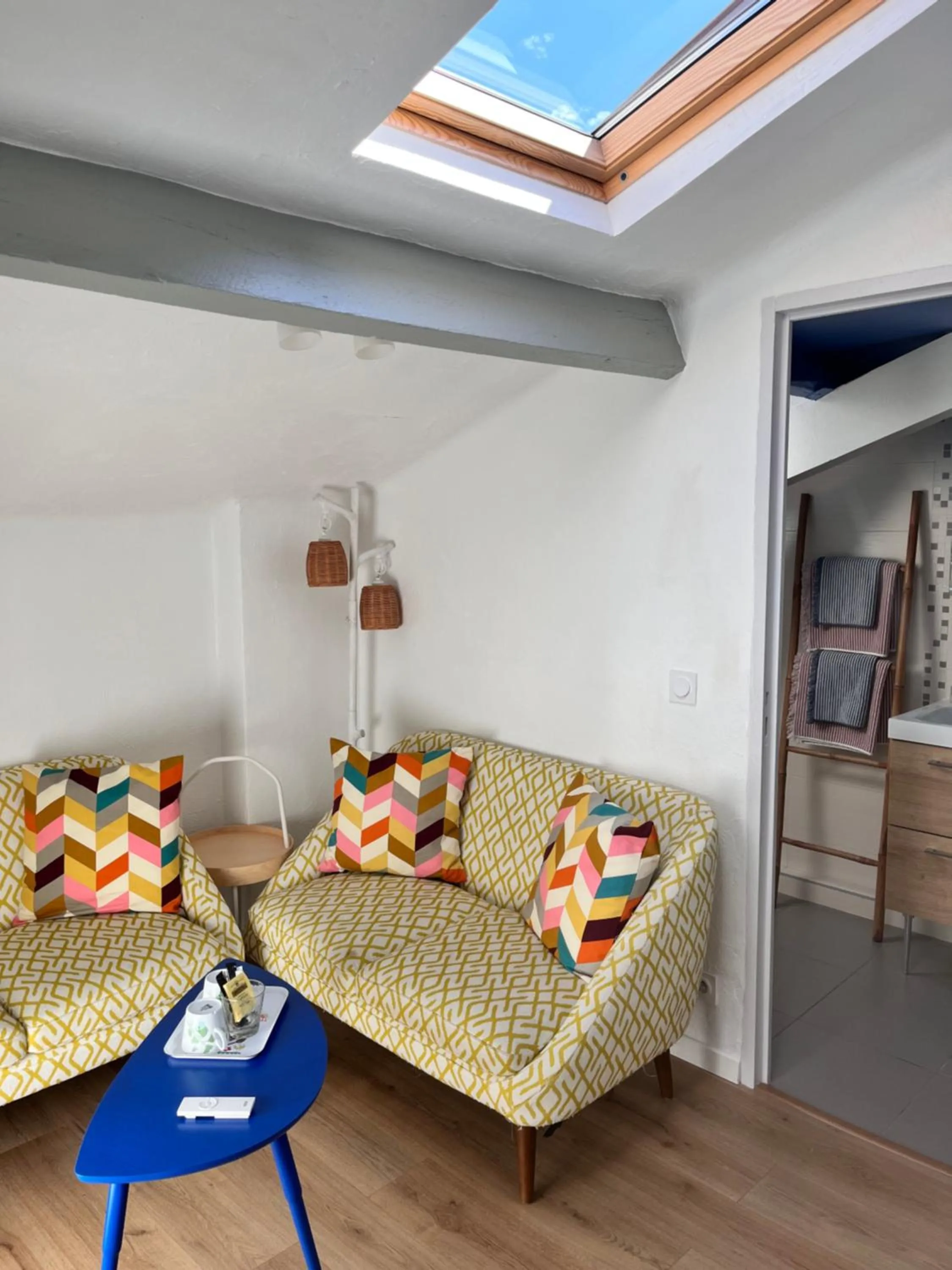 Bedroom in Hôtel Eden - La Baigneuse