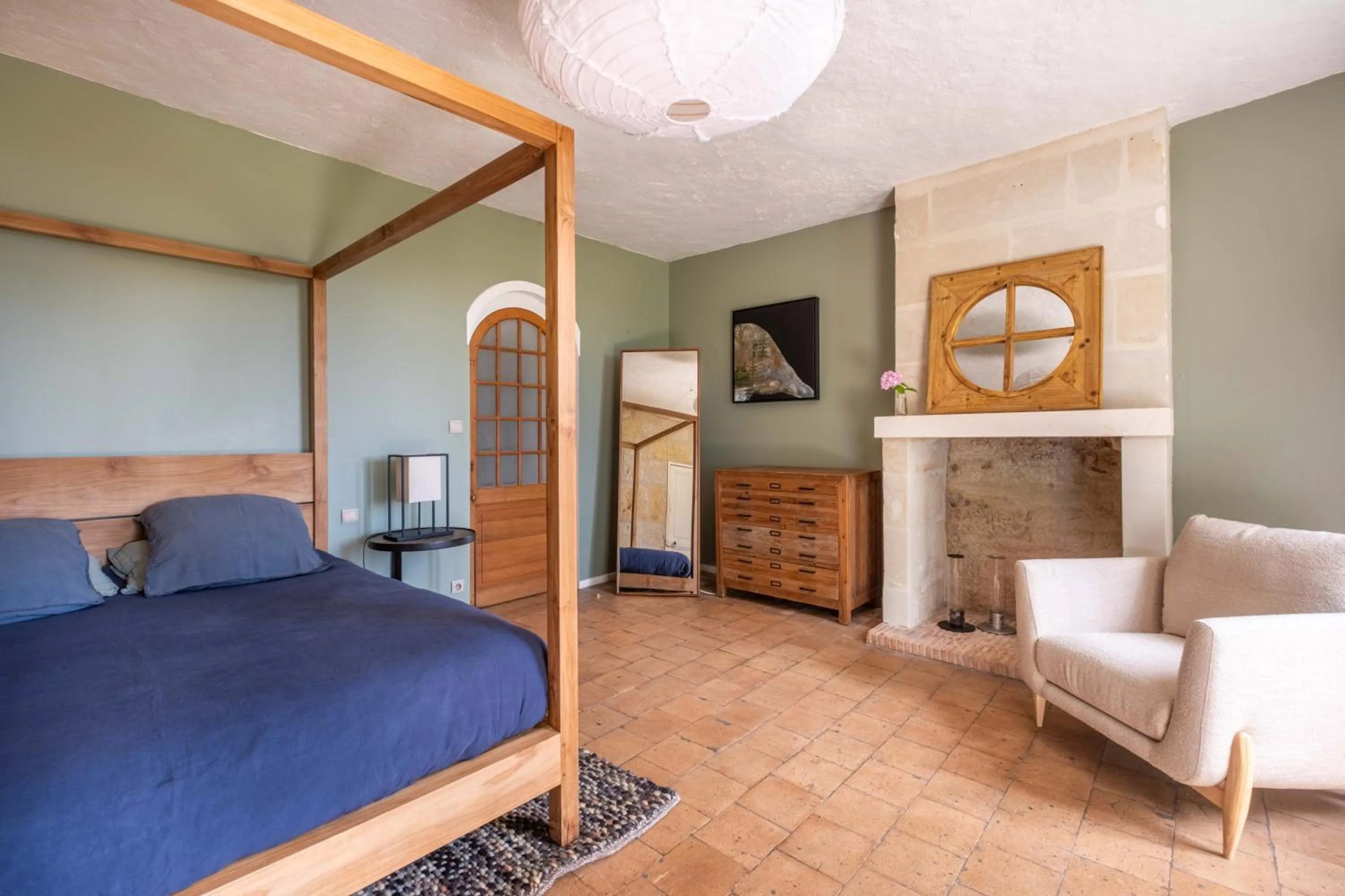 Bed in Château de Nazelles Amboise