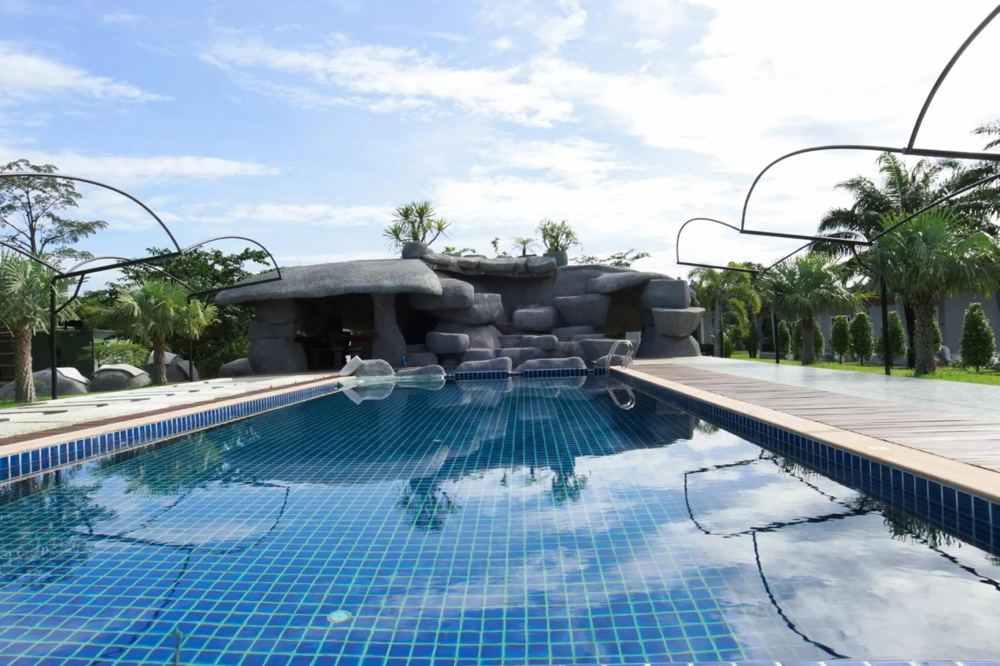 Swimming pool in Khaolak Mountain View