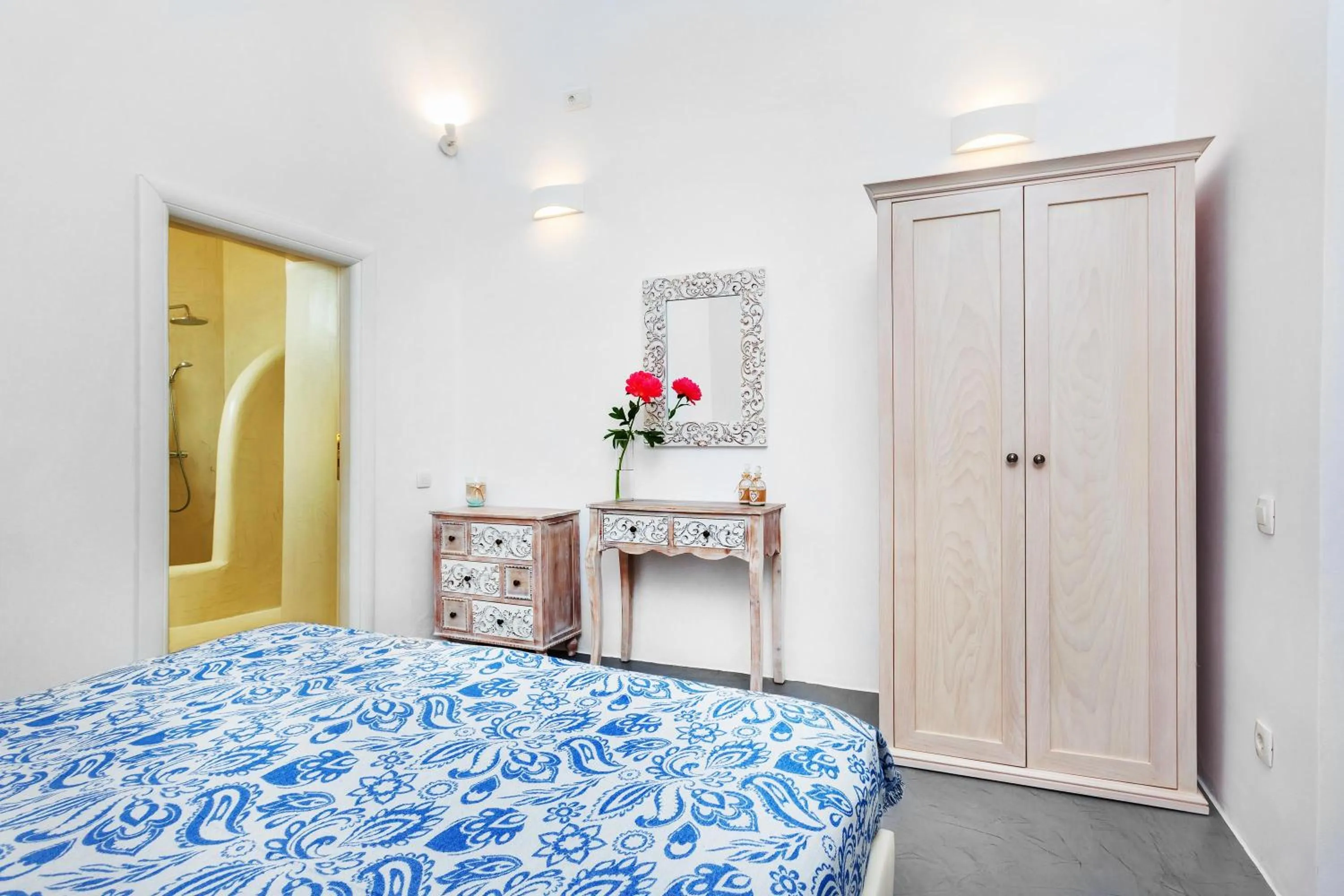 Decorative detail, Bed in Casa d'Argento