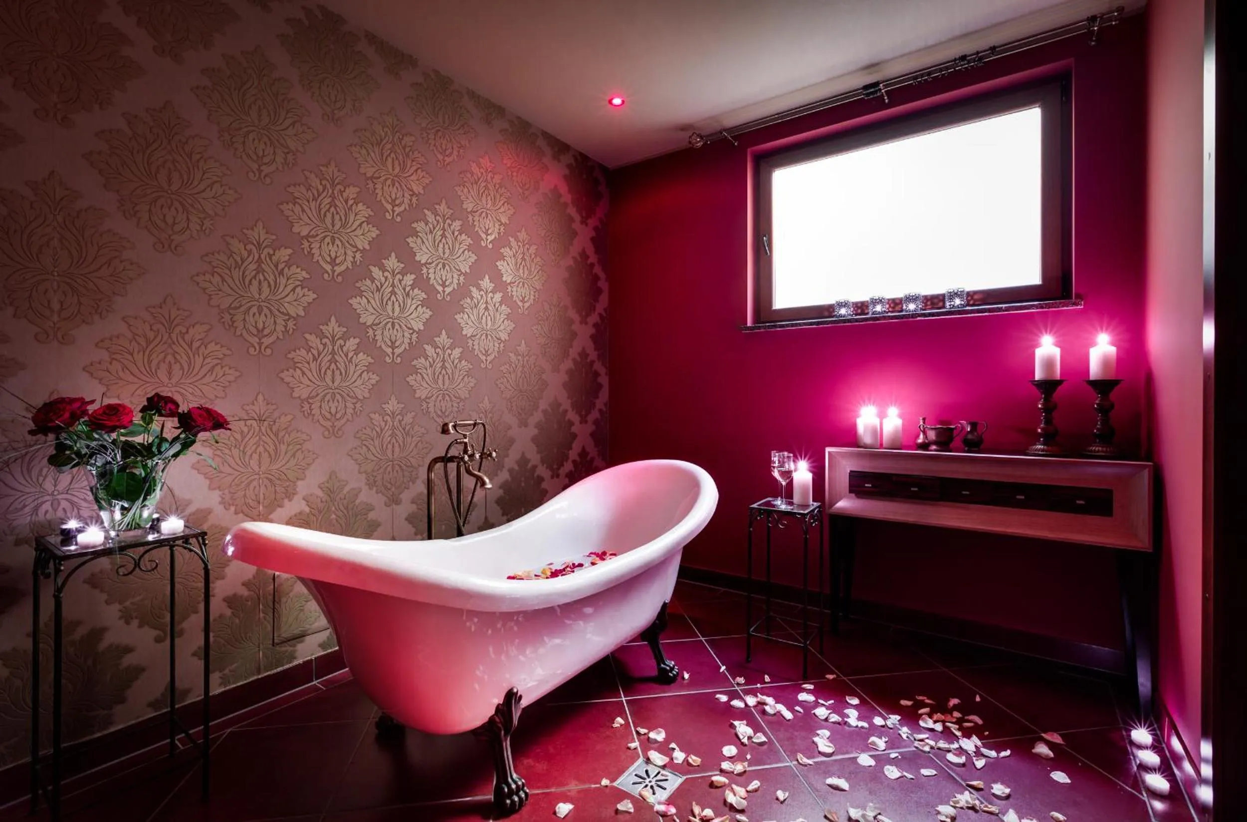 Spa and wellness centre/facilities in Hotel Konradówka Wellness & SPA - 300 metrów do centrum