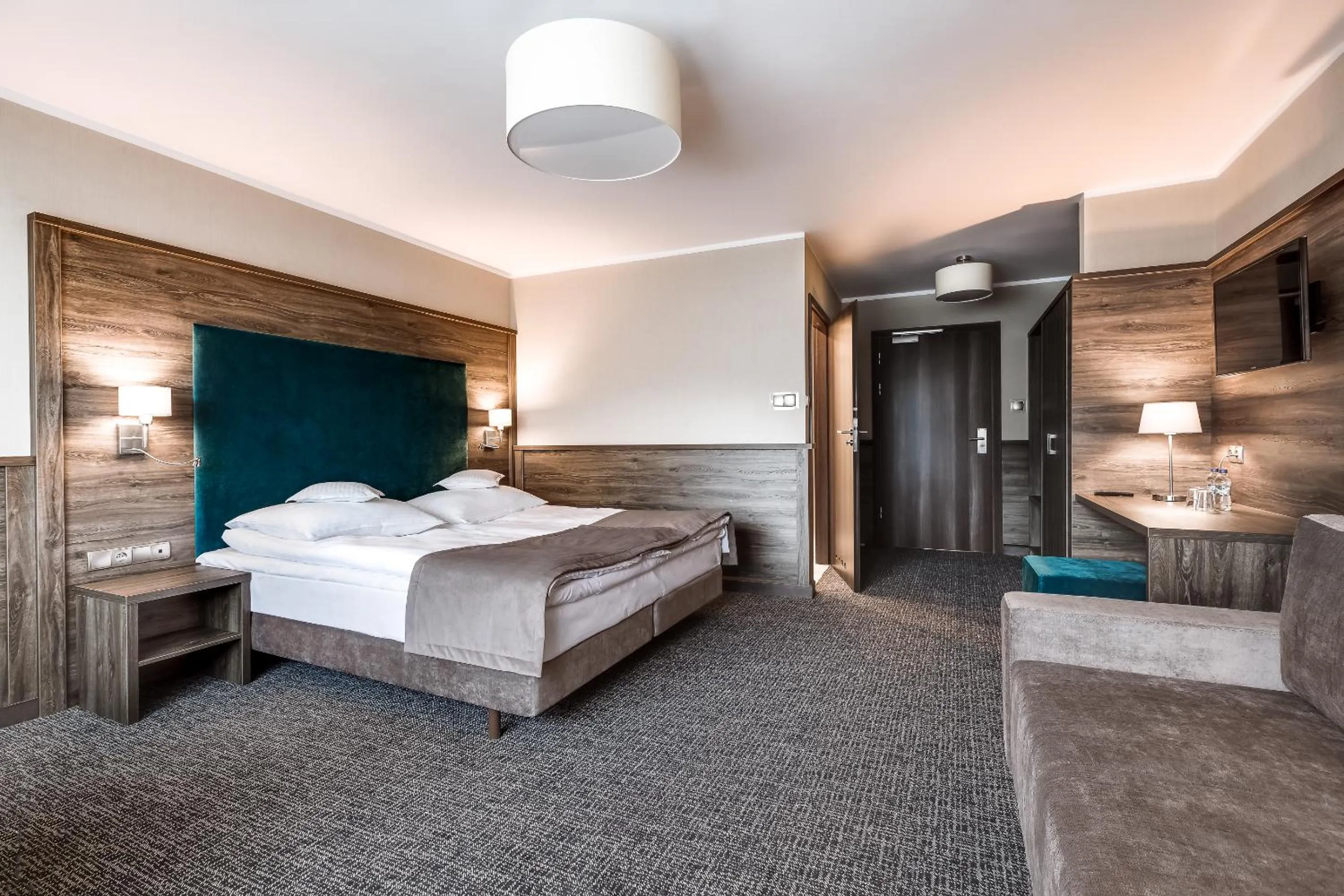 Bedroom, Bed in Hotel Konradówka Wellness & SPA - 300 metrów do centrum