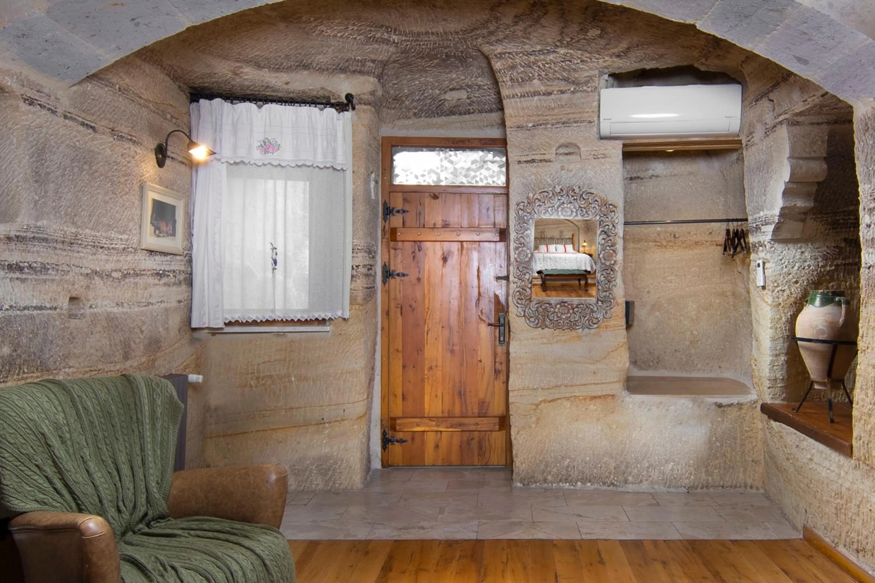 Seating area in Terra Cave