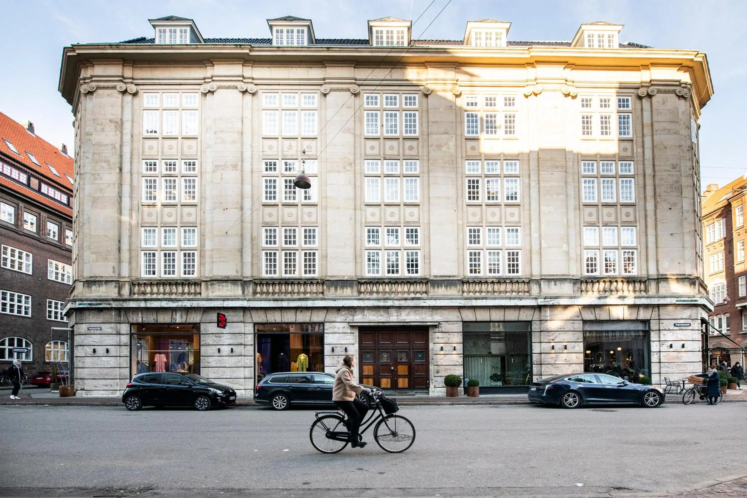 Property building in Kings Garden 1 by Daniel&jacob's