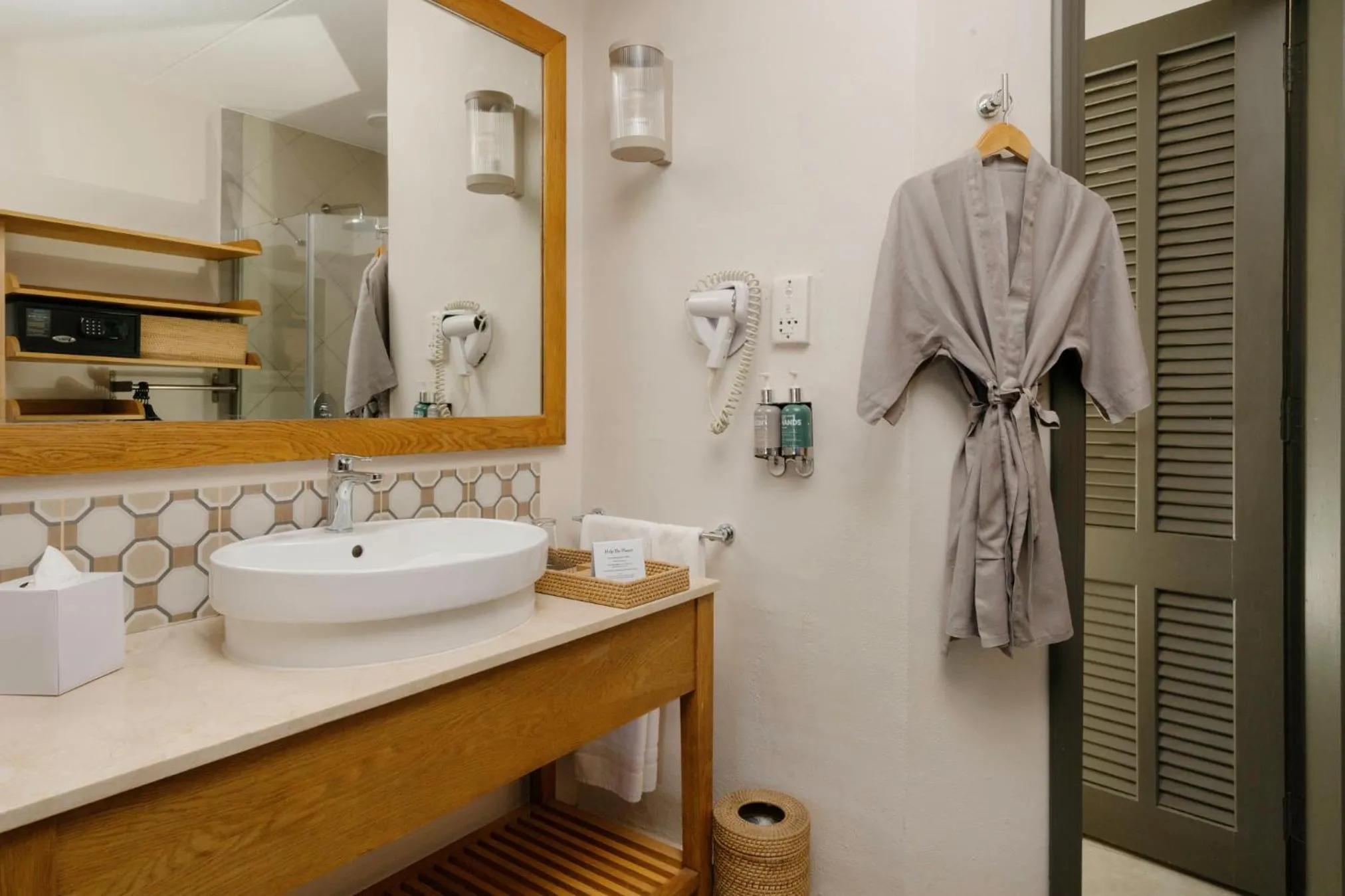 Bathroom in Veranda Paul et Virginie Hotel & Spa - Adults Only