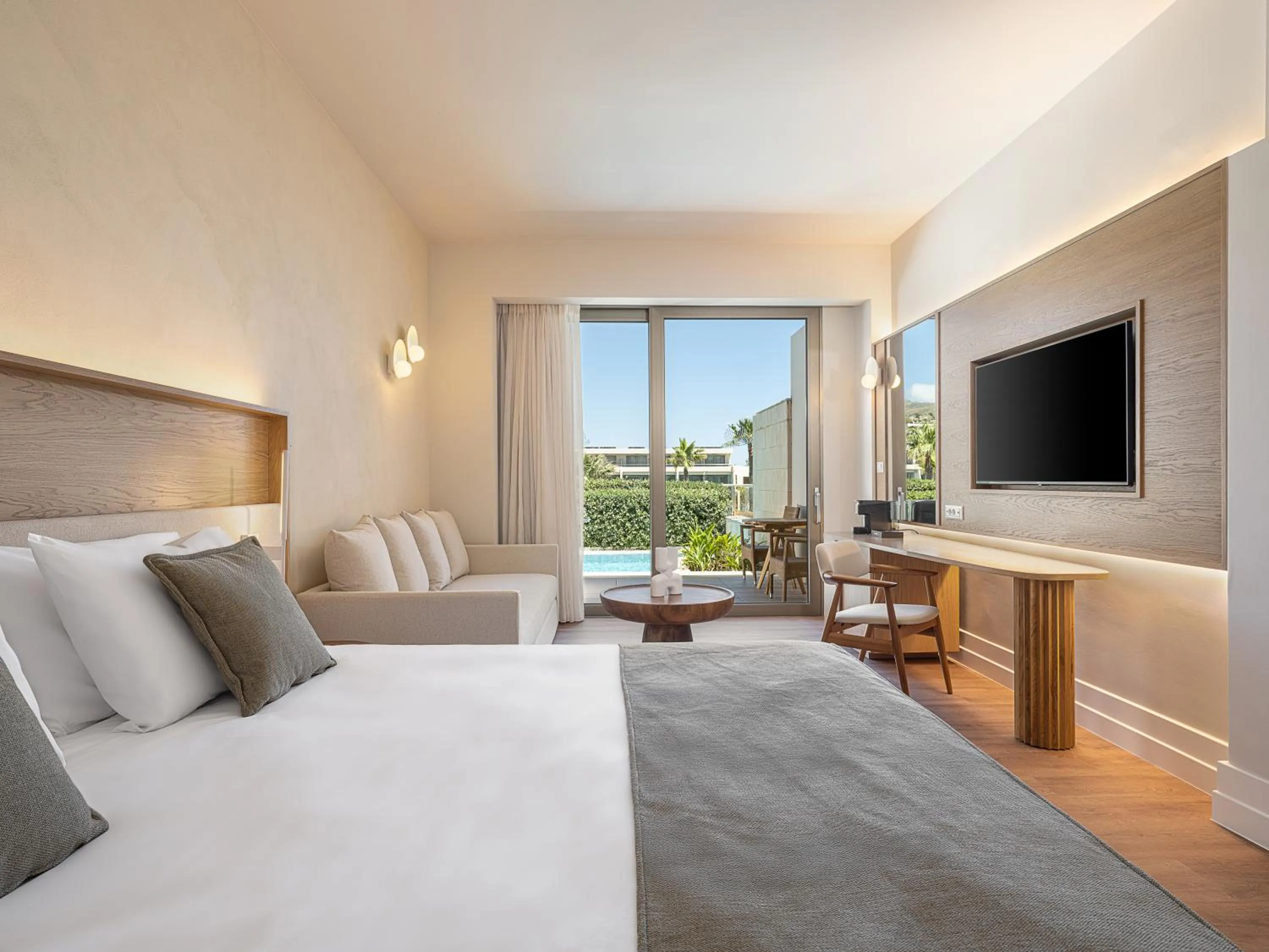 Bed in Avra Imperial Hotel