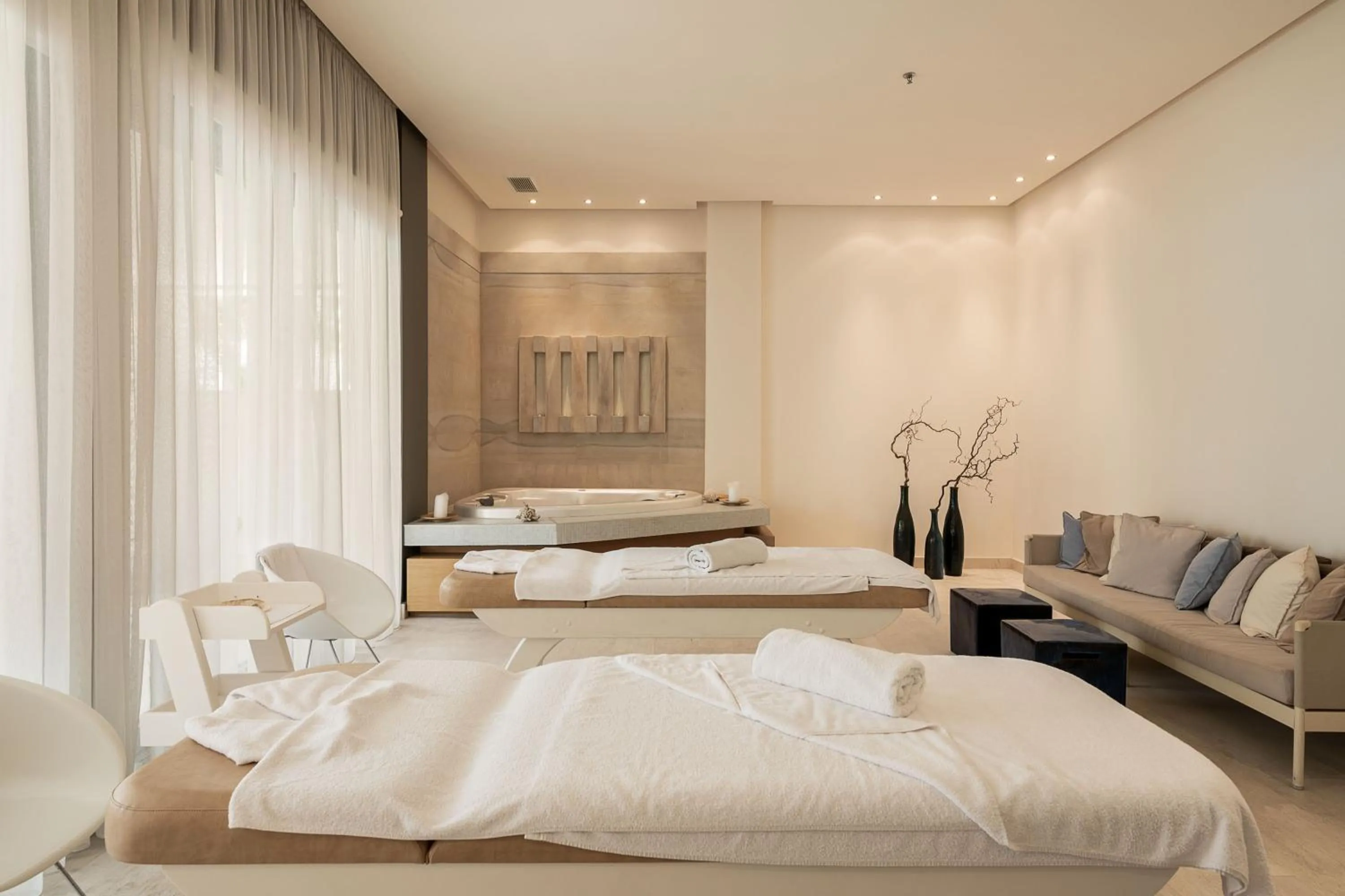 Massage, Bed in Avra Imperial Hotel