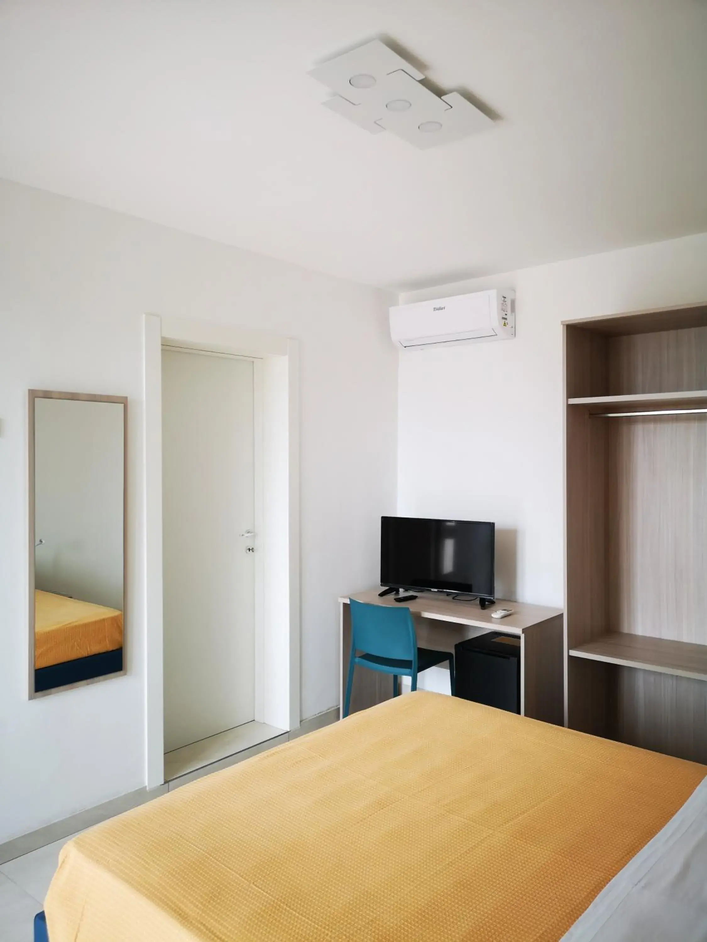 Economy Double Room in Hotel Mare Blu Economy Double Room in Hotel Mare Blu