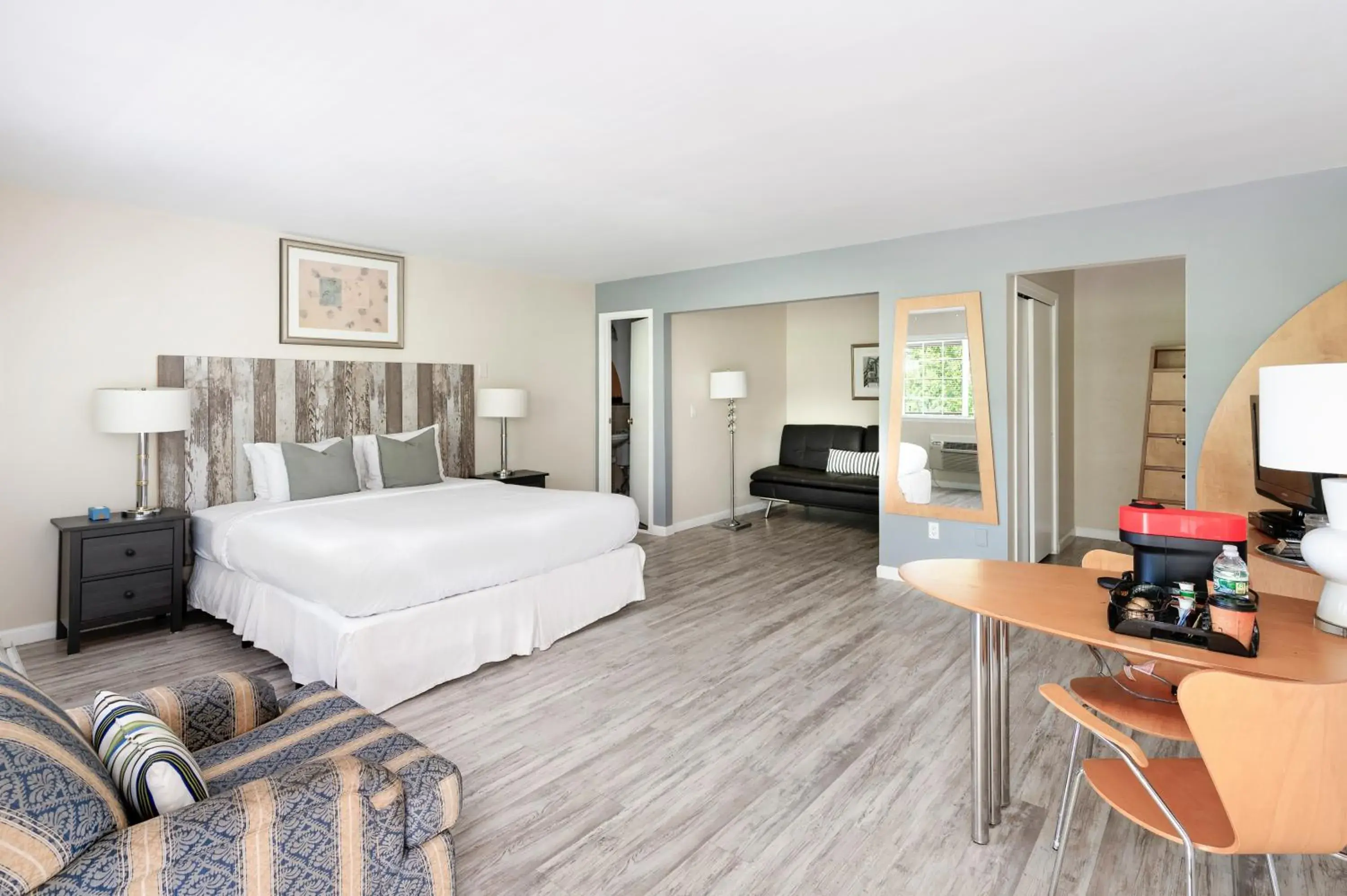 Large Single Room in The Atlantic Large Single Room in The Atlantic