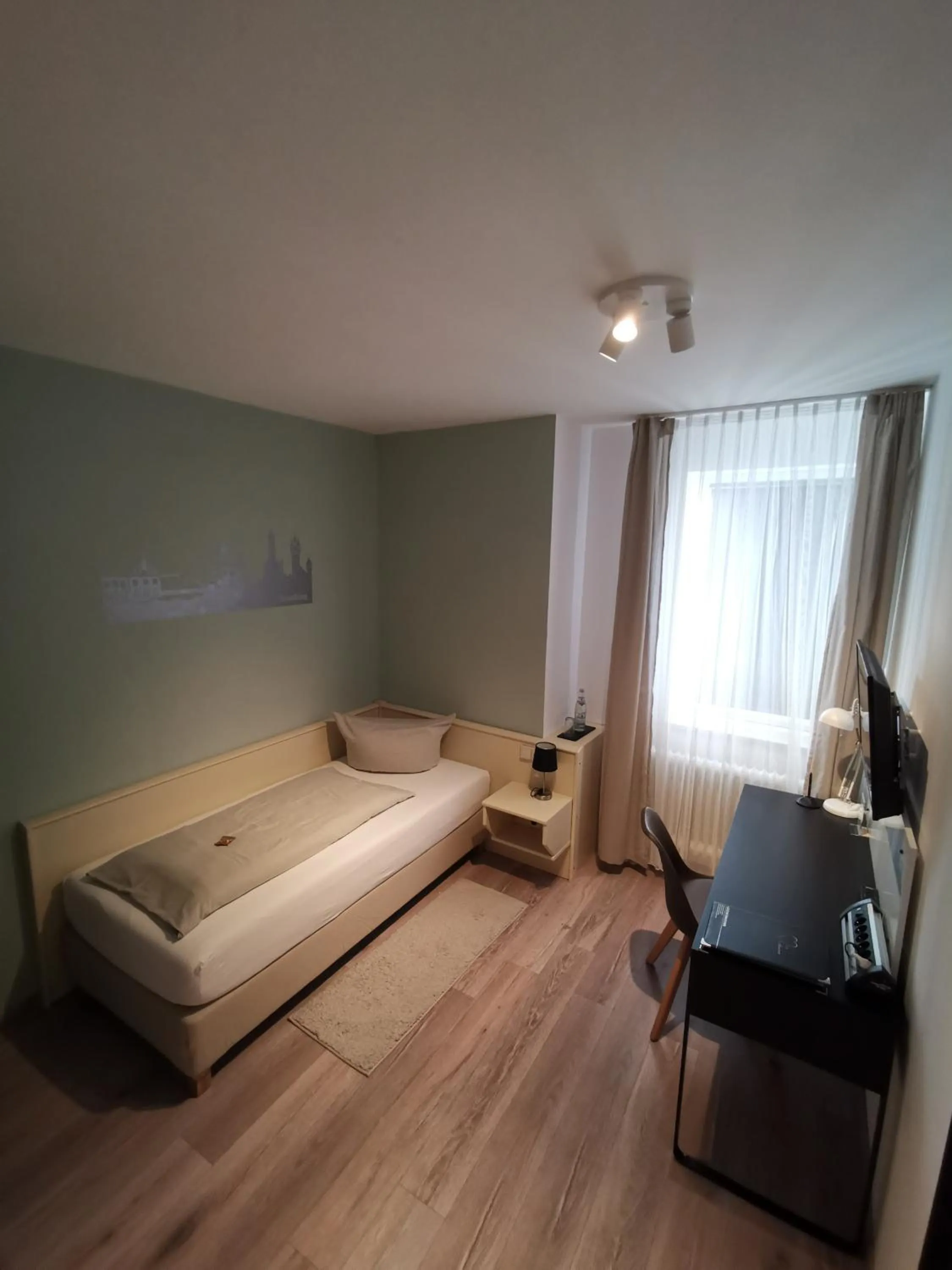 Photo of the whole room, Bed in City Hotel Franziska