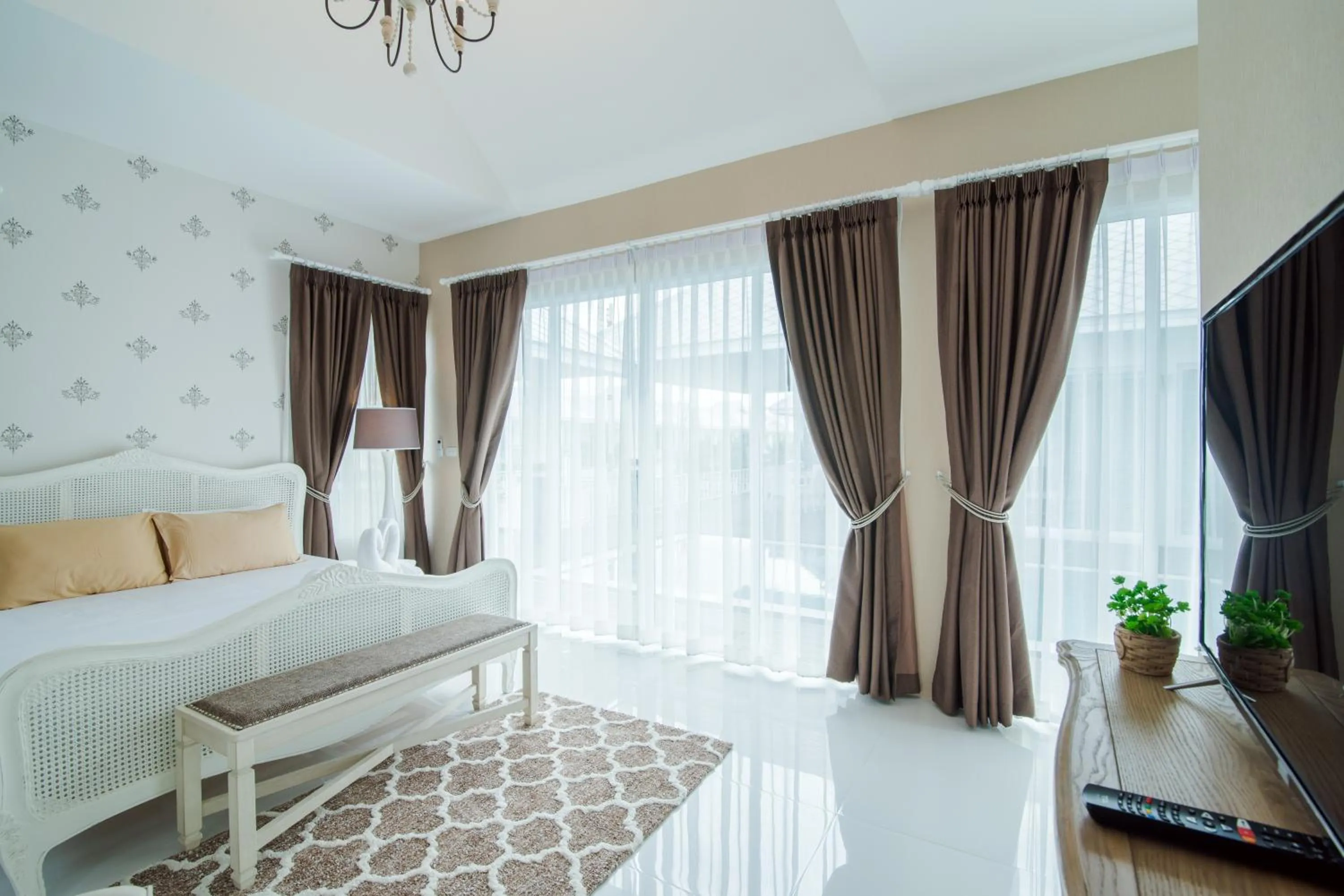 Bedroom, Seating Area in Wan Arun Houses