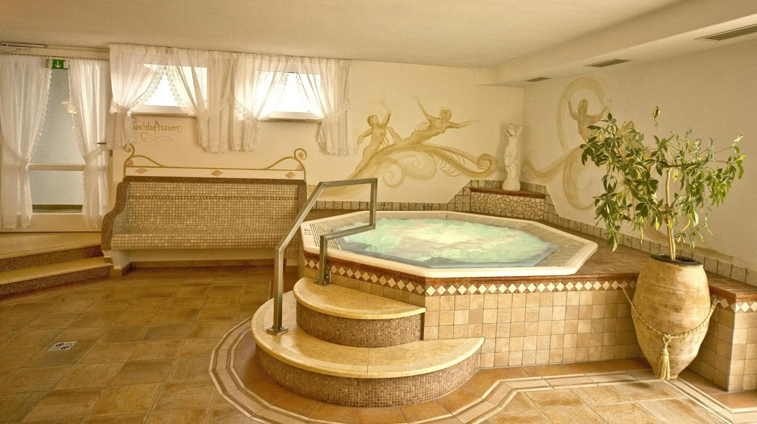 Hot Tub in Hotel Waldheim