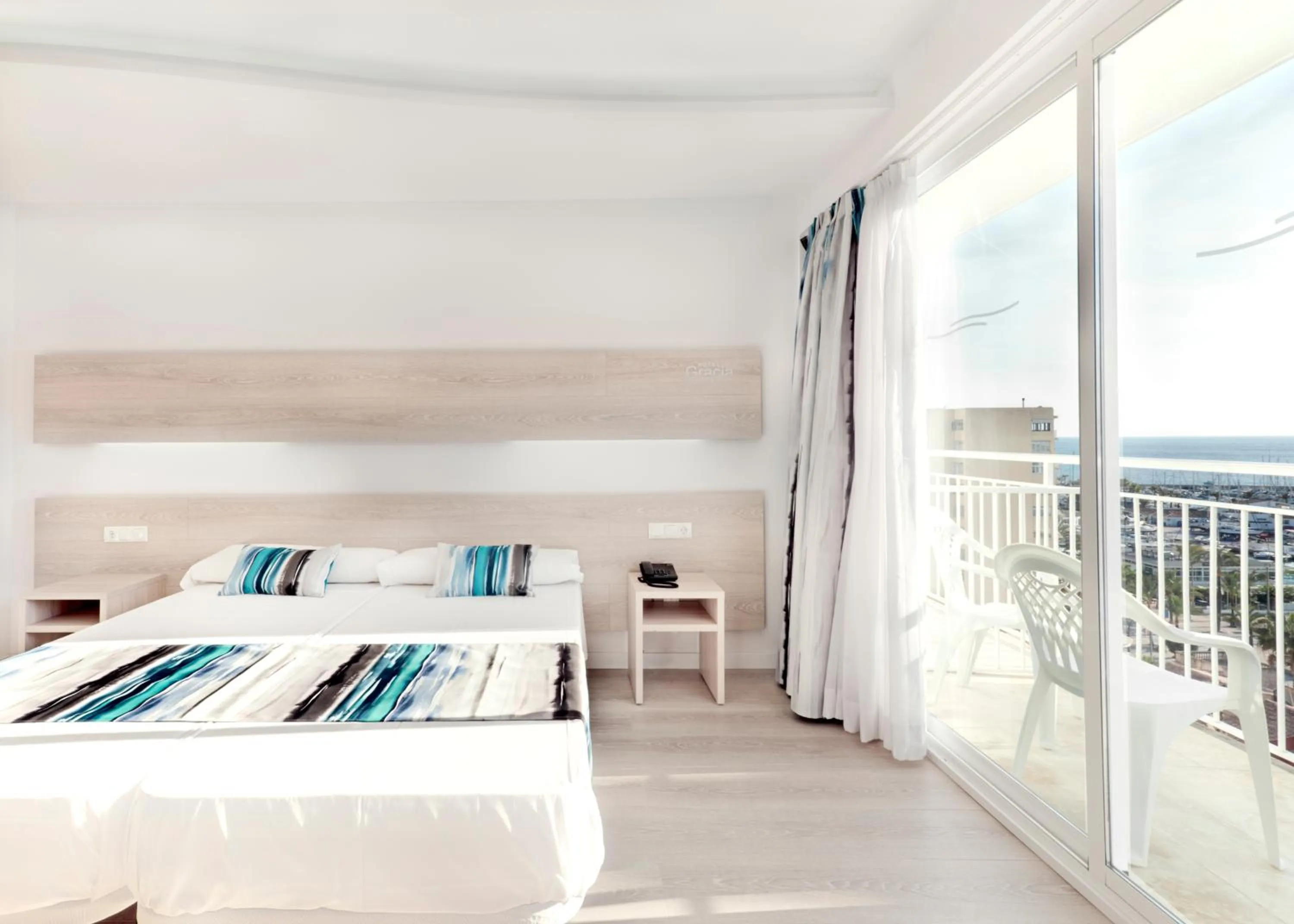 Bedroom, Bed in Hotel Gracia